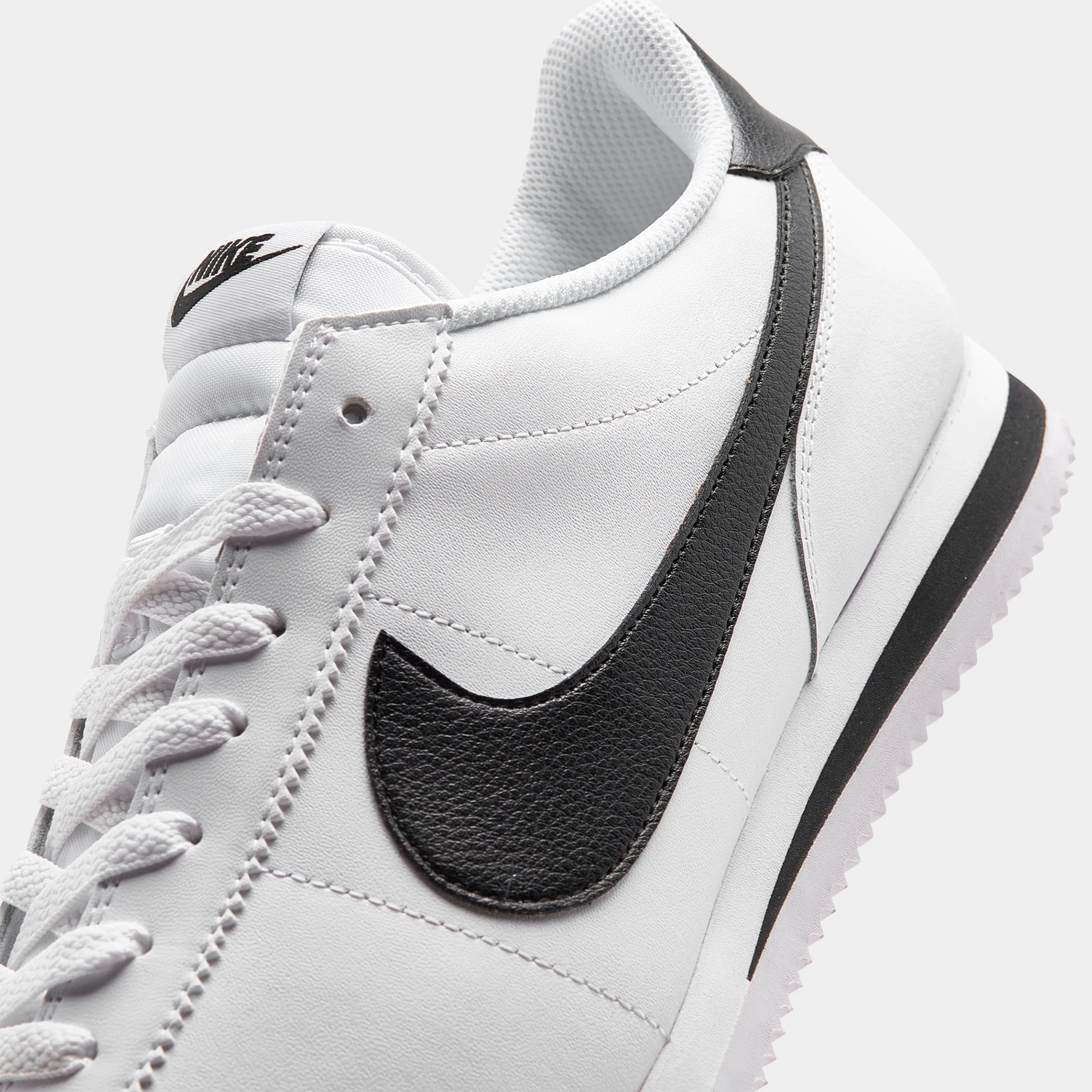 Nike Women's Cortez White / Black Comfort Tech