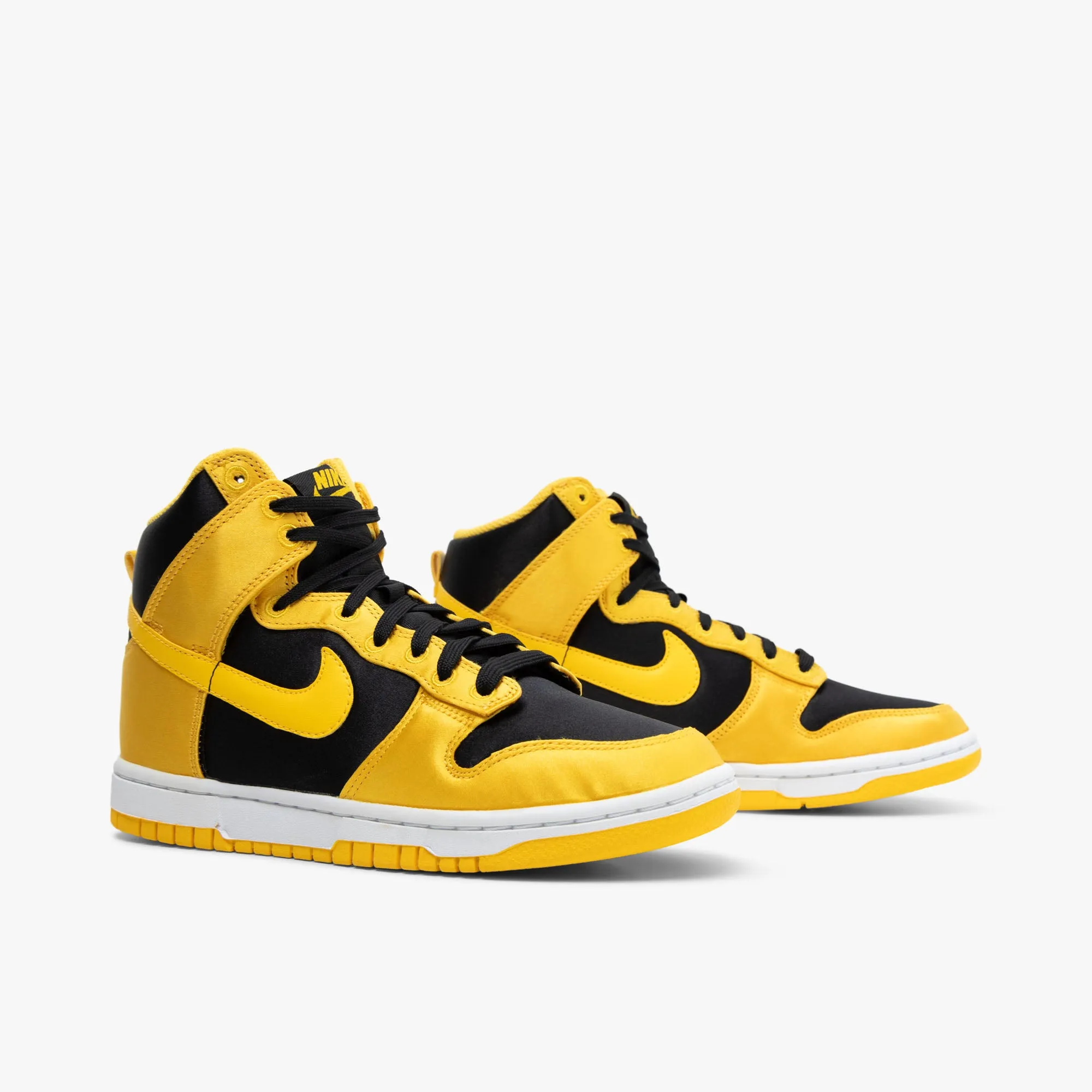 Modern Wear Nike Women's Dunk High Twist Black / Varsity Maize - White