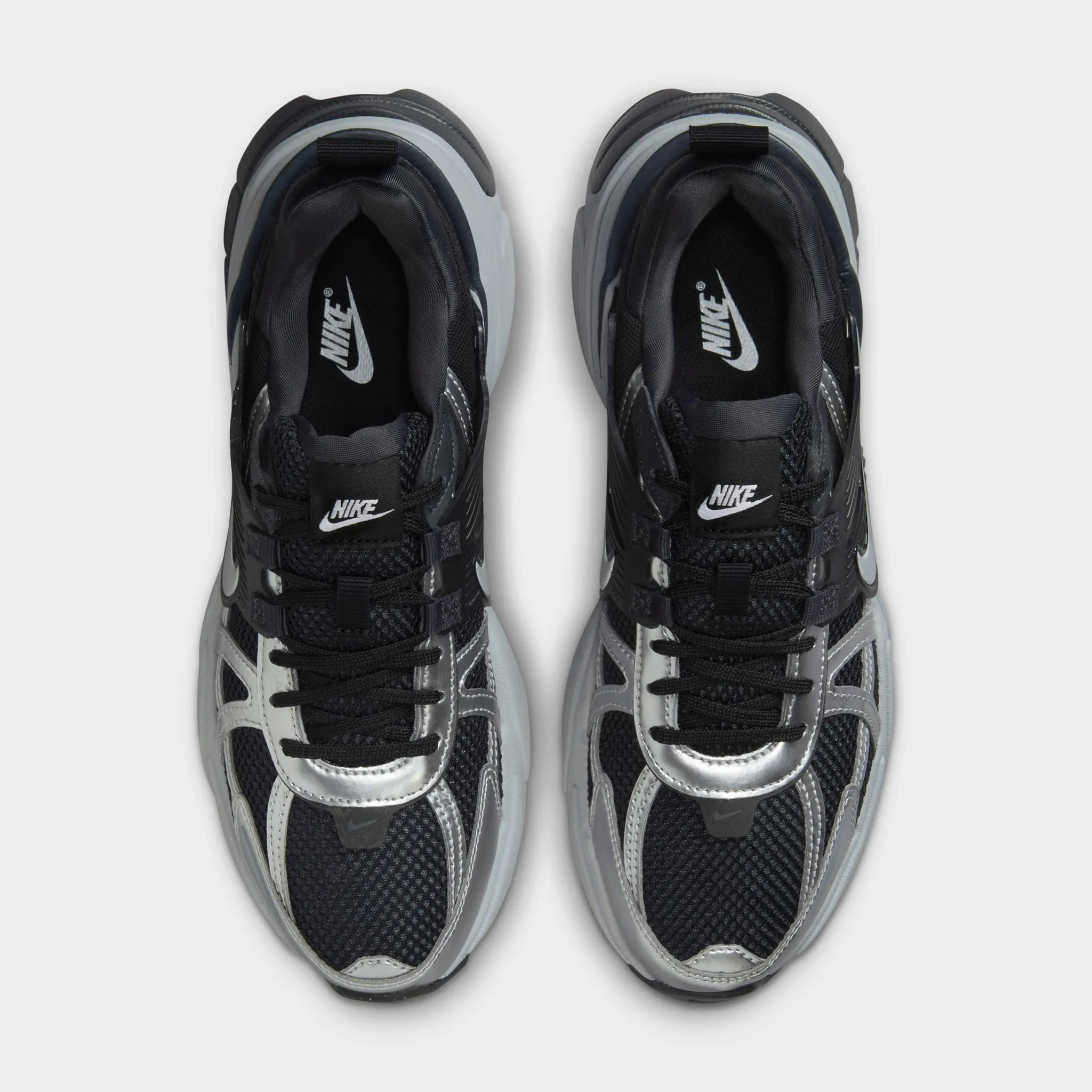 loose fit shoes Nike Women's V2K Run Black / Metallic Silver - Anthracite