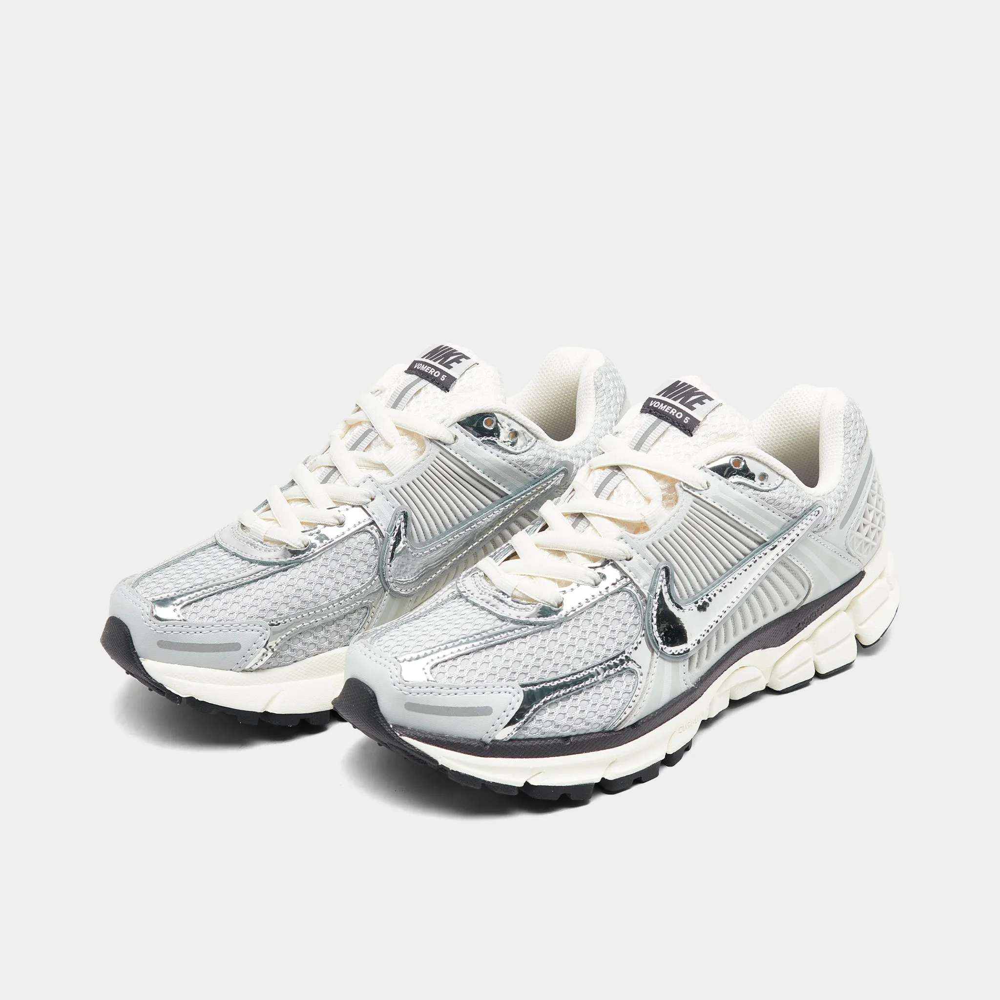 Nike Women's Zoom Vomero 5 Photon Dust / Chrome - Gridiron embossed running shoes