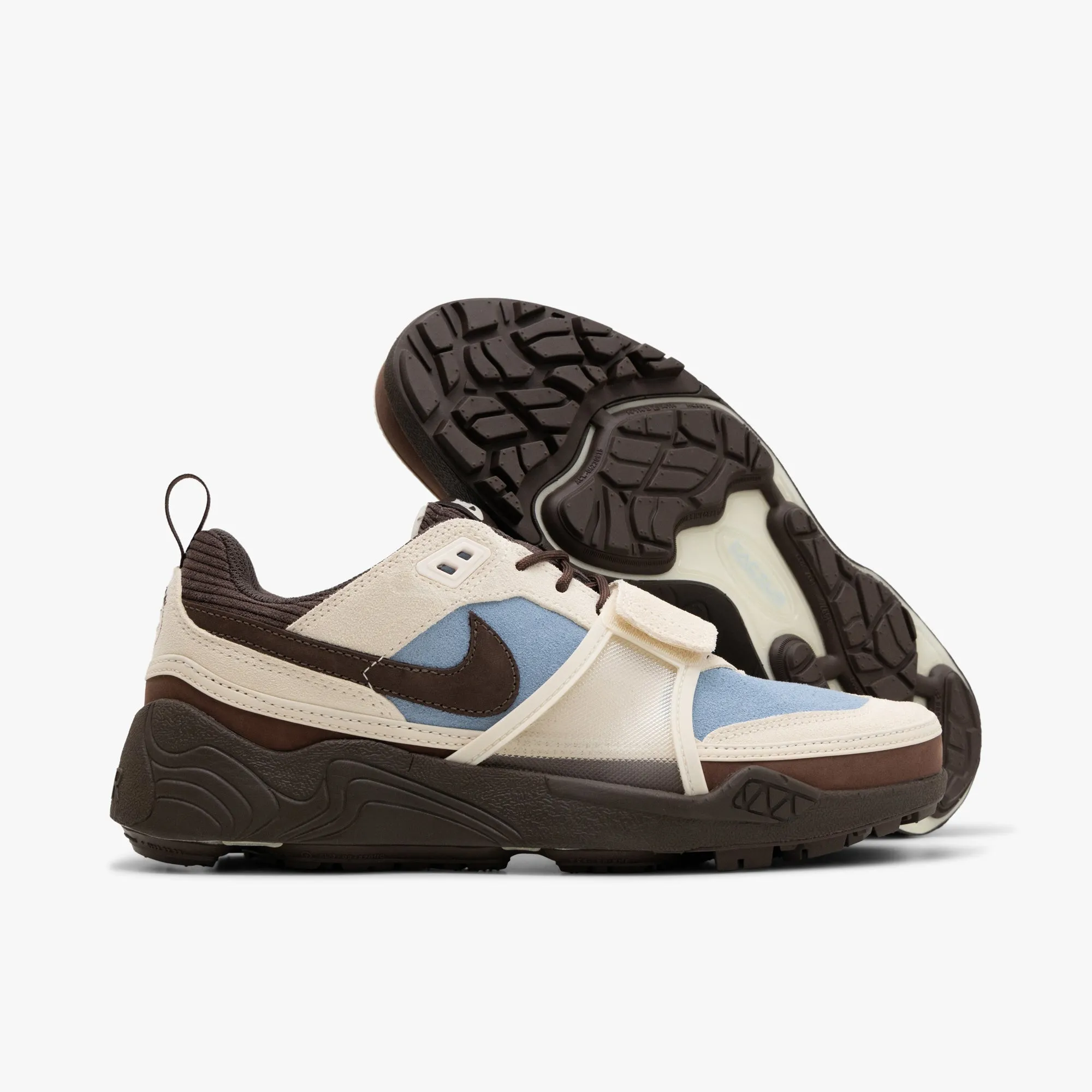 Nike x Travis Scott Zoom Field Jaxx Leche Blue / Baroque Brown - Ivory Timeless traction
