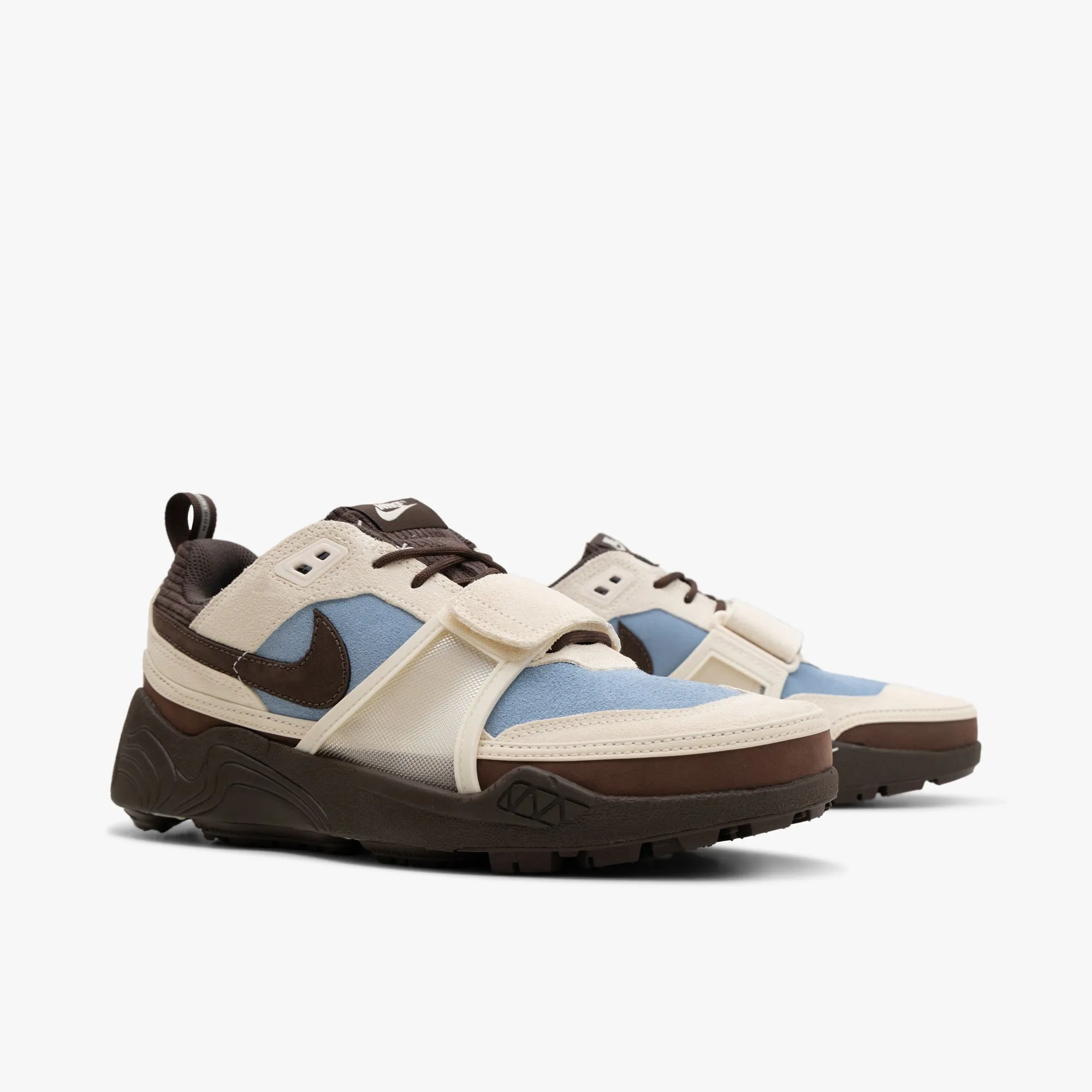 Nike x Travis Scott Zoom Field Jaxx Leche Blue / Baroque Brown - Ivory Zero Pressure