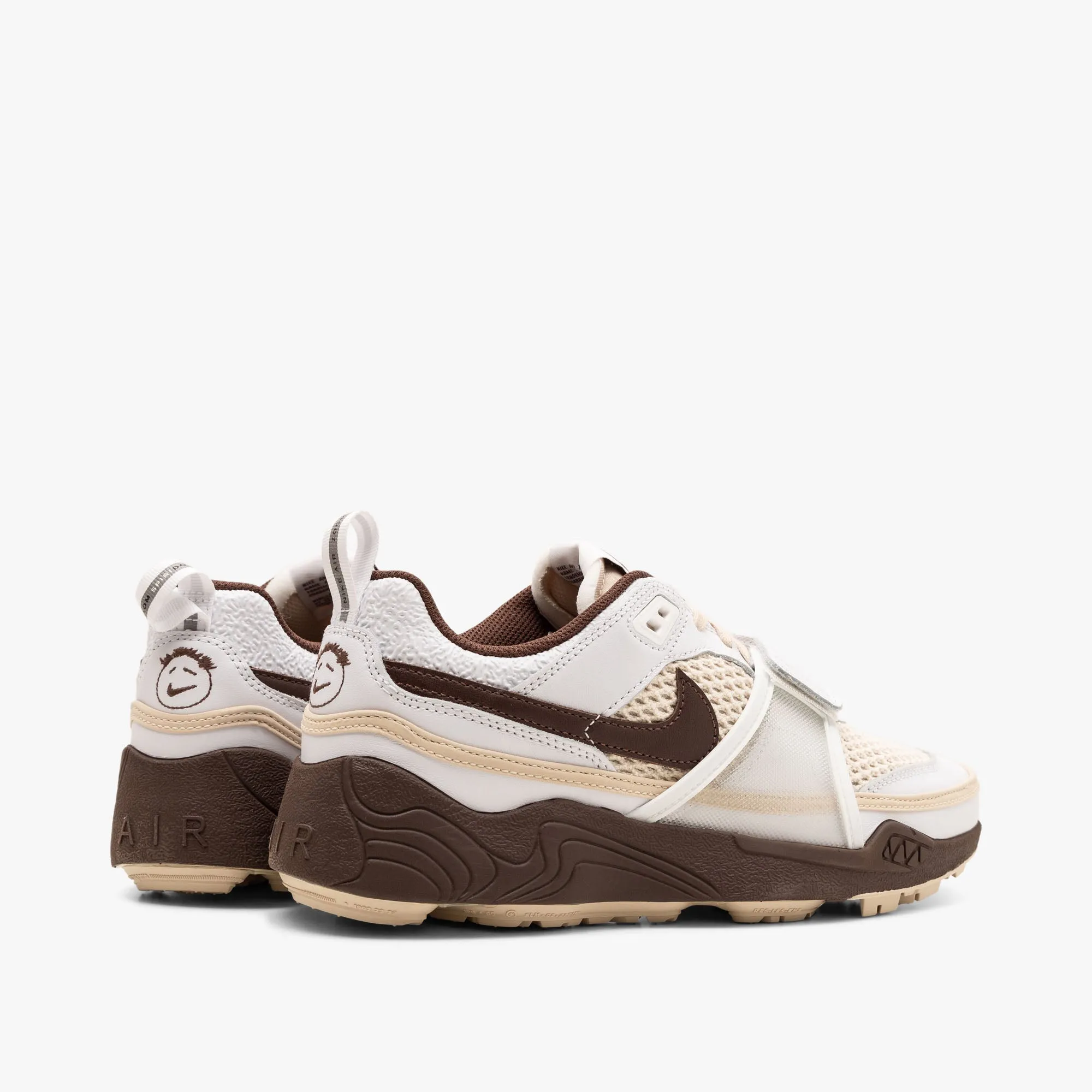 Nike x Travis Scott Zoom Field Jaxx / White / Light Chocolate - White Adjustable Design Adjustable Fit Technology