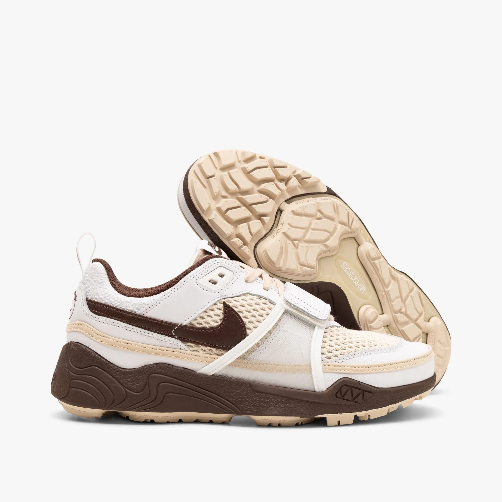 Ultra Breathable Nike x Travis Scott Zoom Field Jaxx / White / Light Chocolate - White