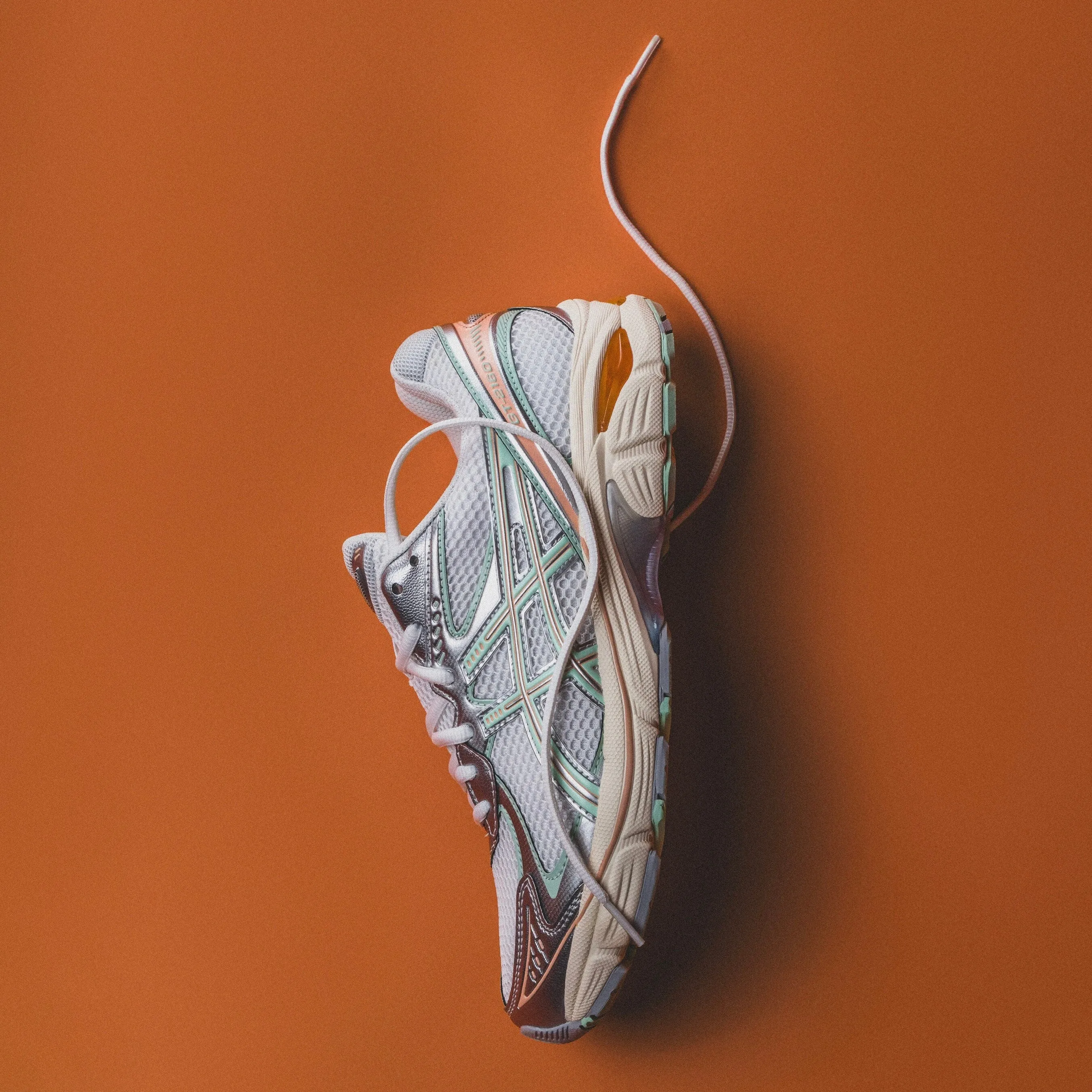 Precision fit Low Cushion MENS ASICS | GT-2160 (White/Mint Tint)