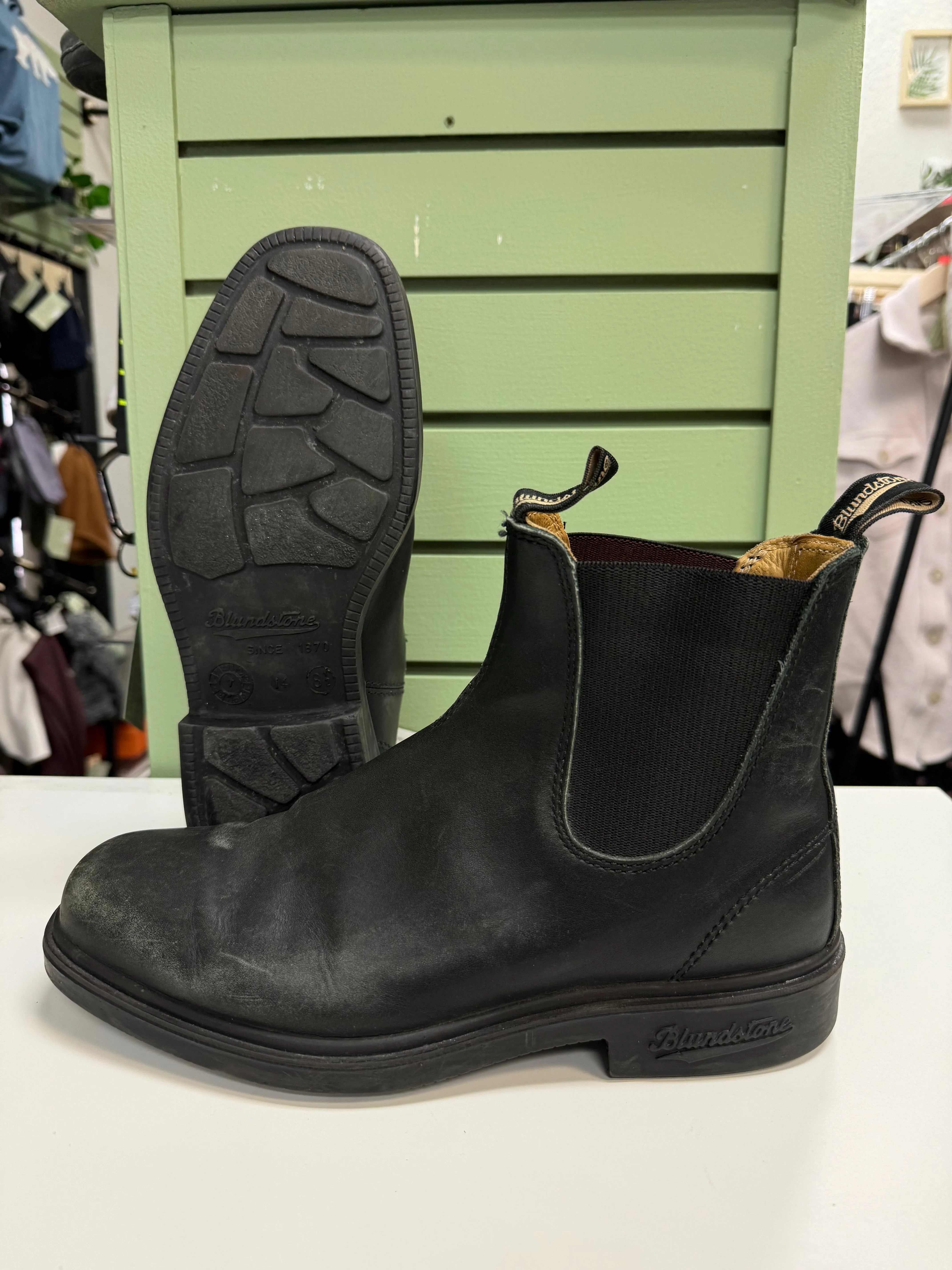 Blundstone Chisel Toe Boots (Aus 8.5 = Mens 9.5) Slip Resistant Urban Commute Feather Light Weather Resistant User