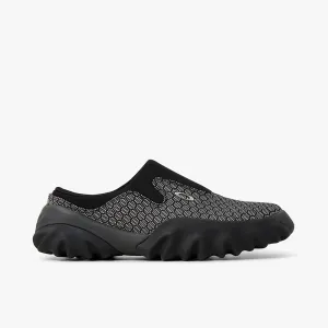 Oakley Factory Team Nubuck Chop Saw Mule - Honeycomb Black Retro-inspired support