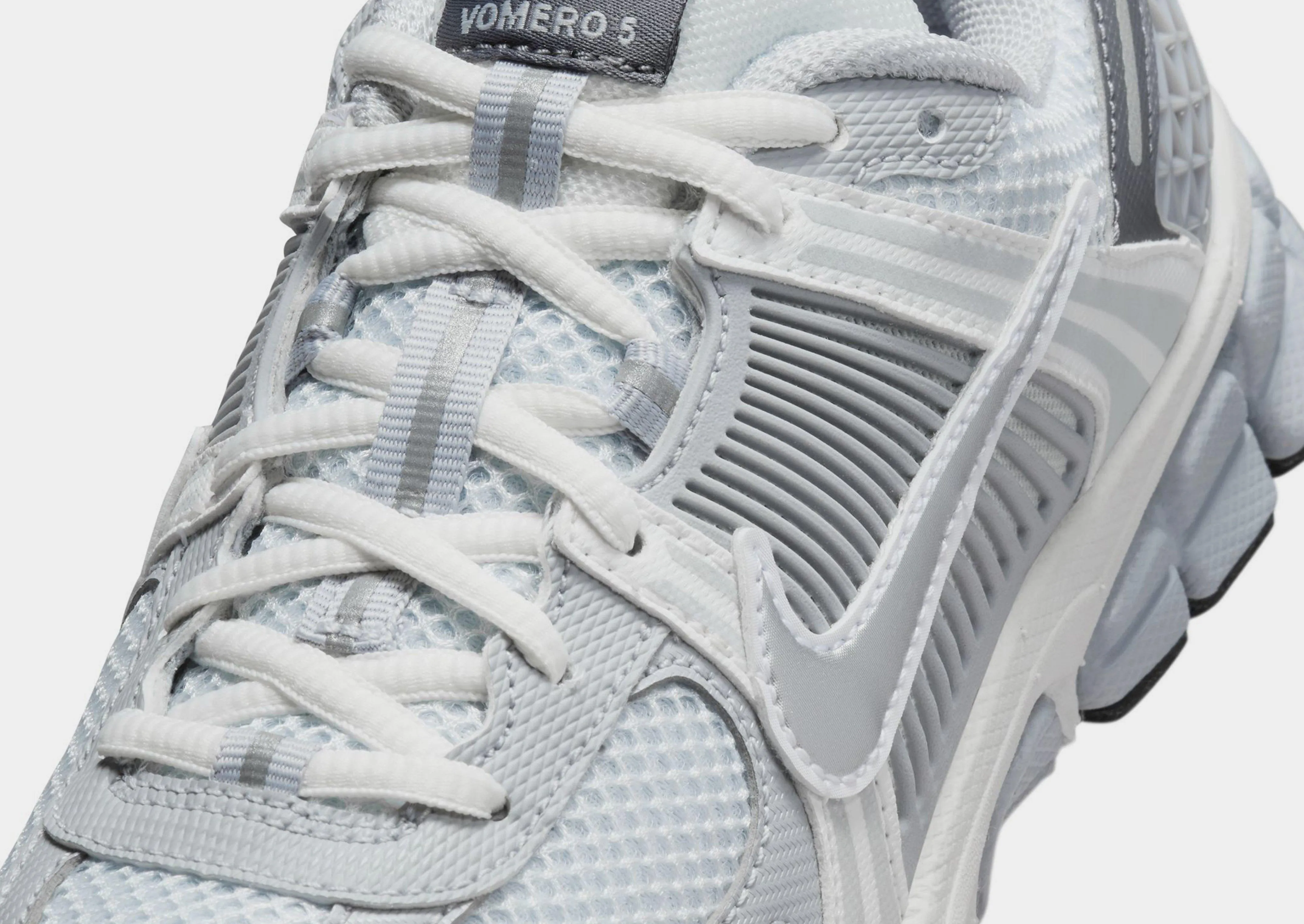 Non Slip Tread Pattern Thermal Regulating Textile Vomero 5 Junior's
