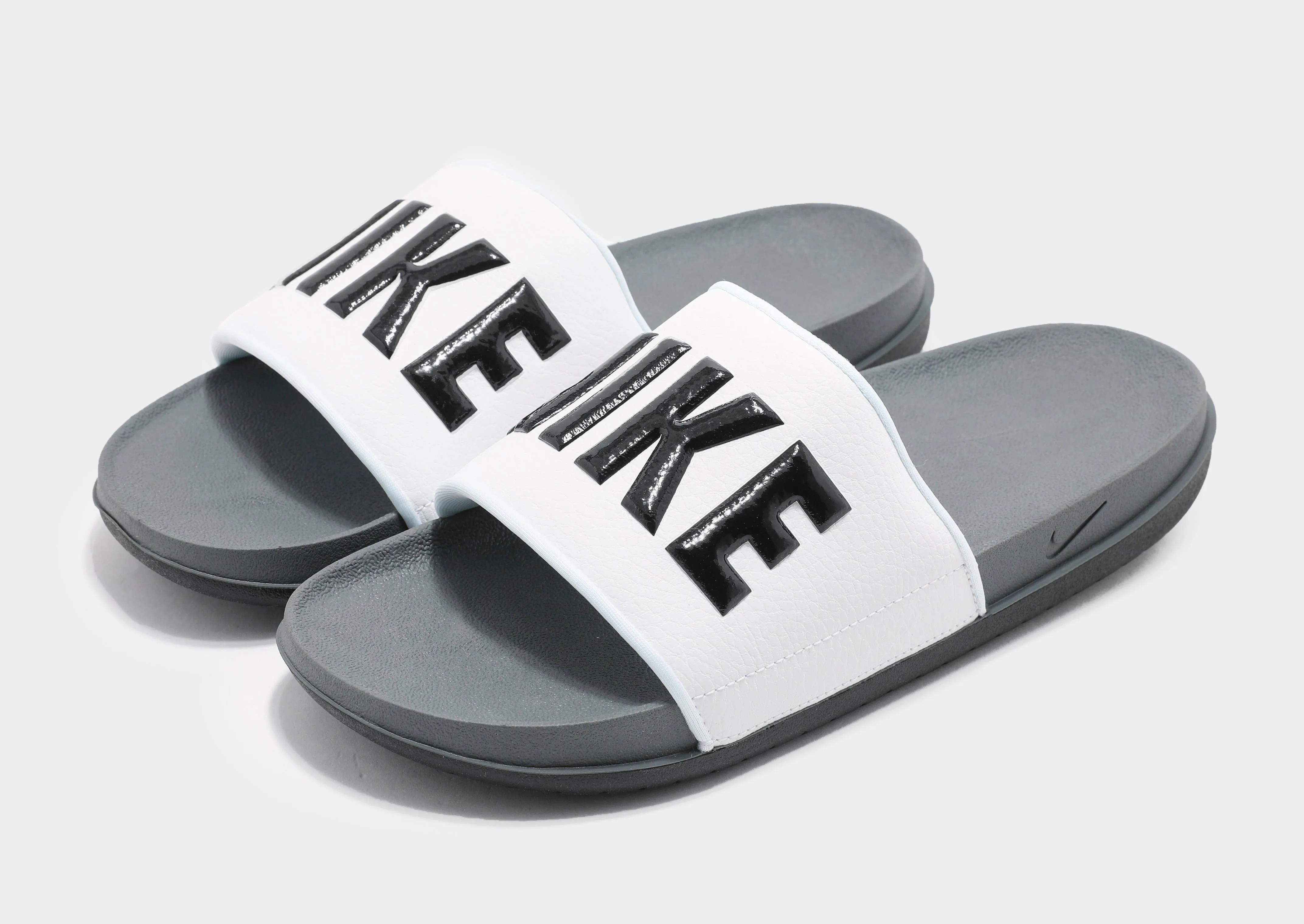 Upgraded design Moisture   Wicking Offcourt Slides