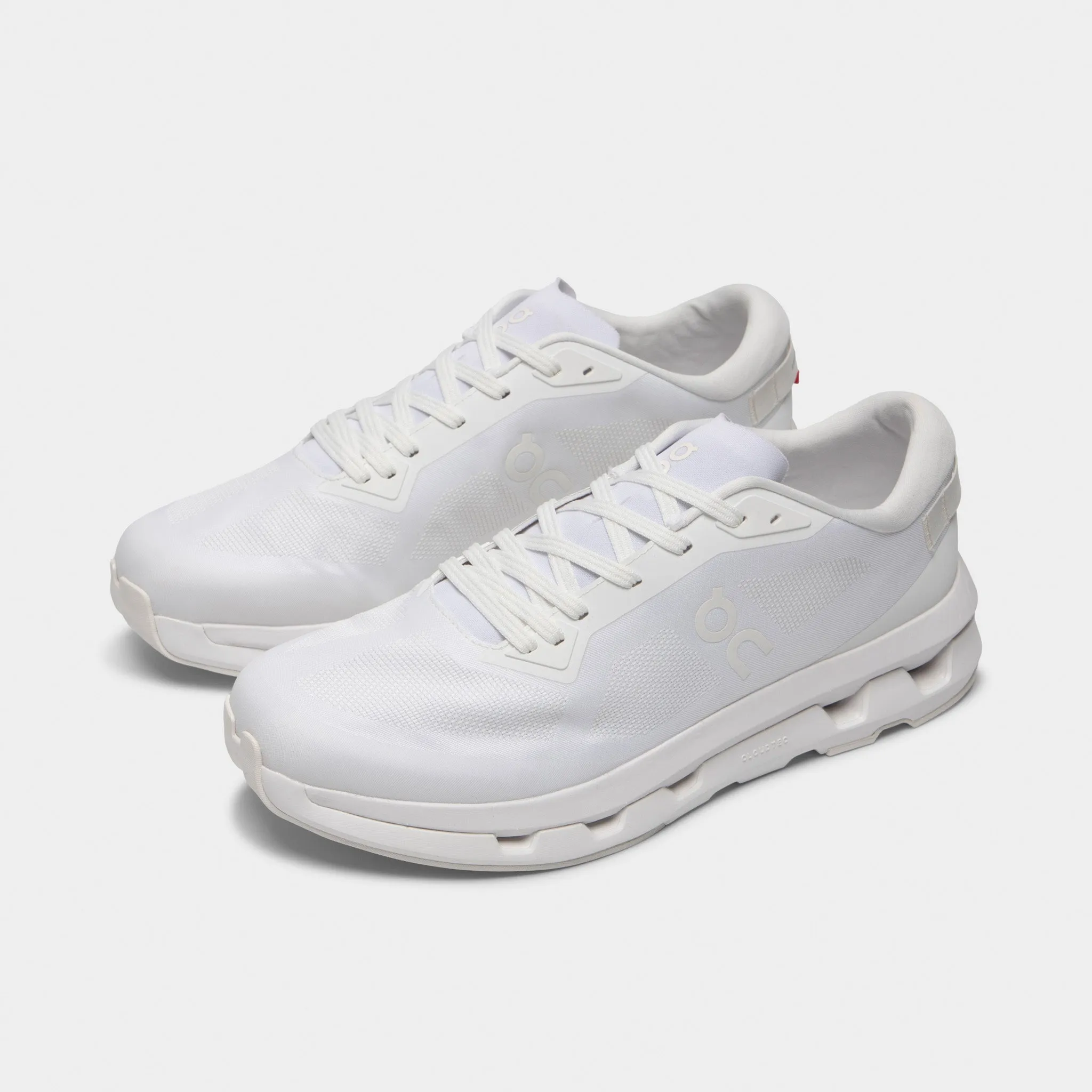 Good Traction triathlon running wear On Cloudzone White / White