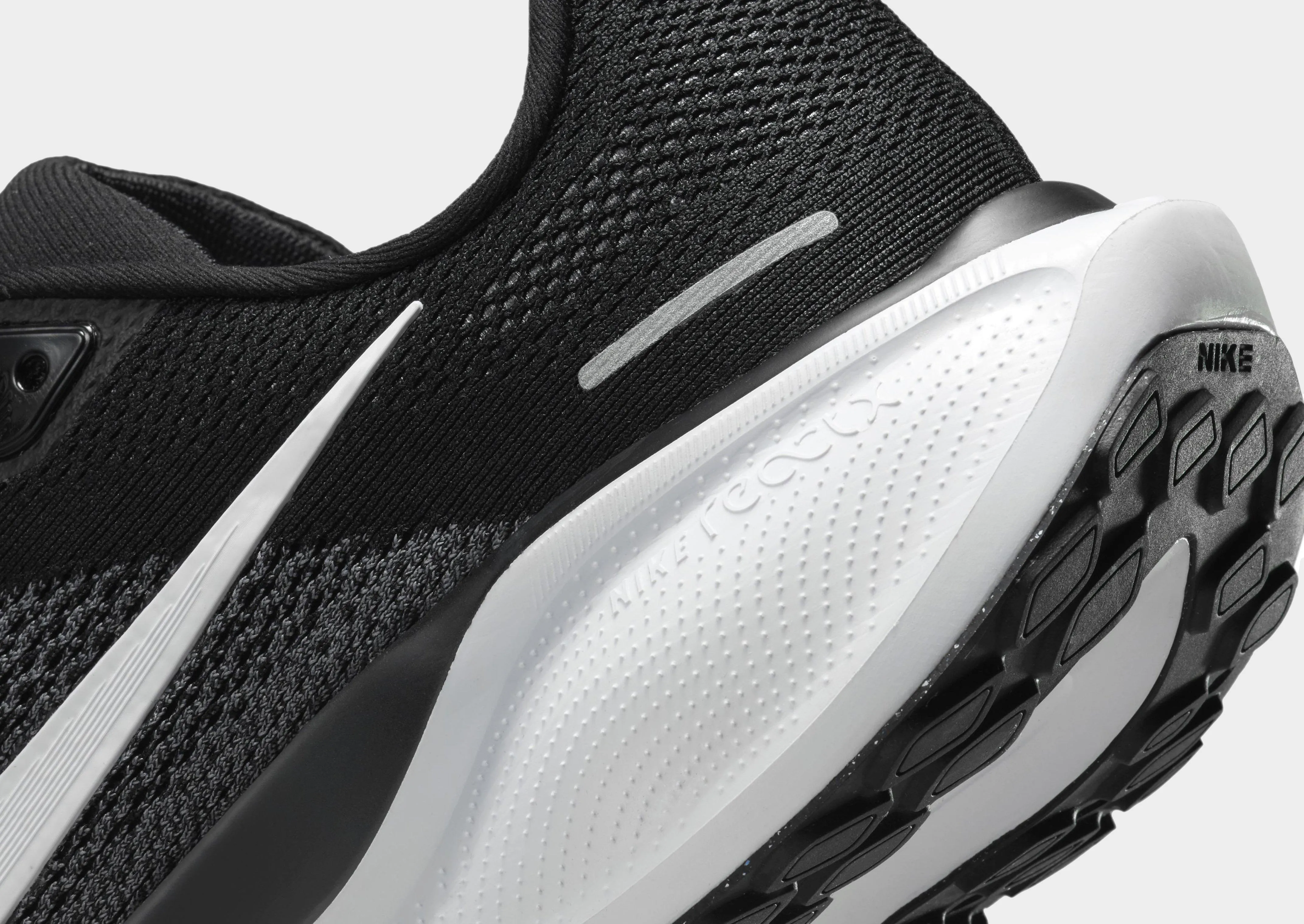 Ergonomic Design Ultra-soft wear Pegasus 41