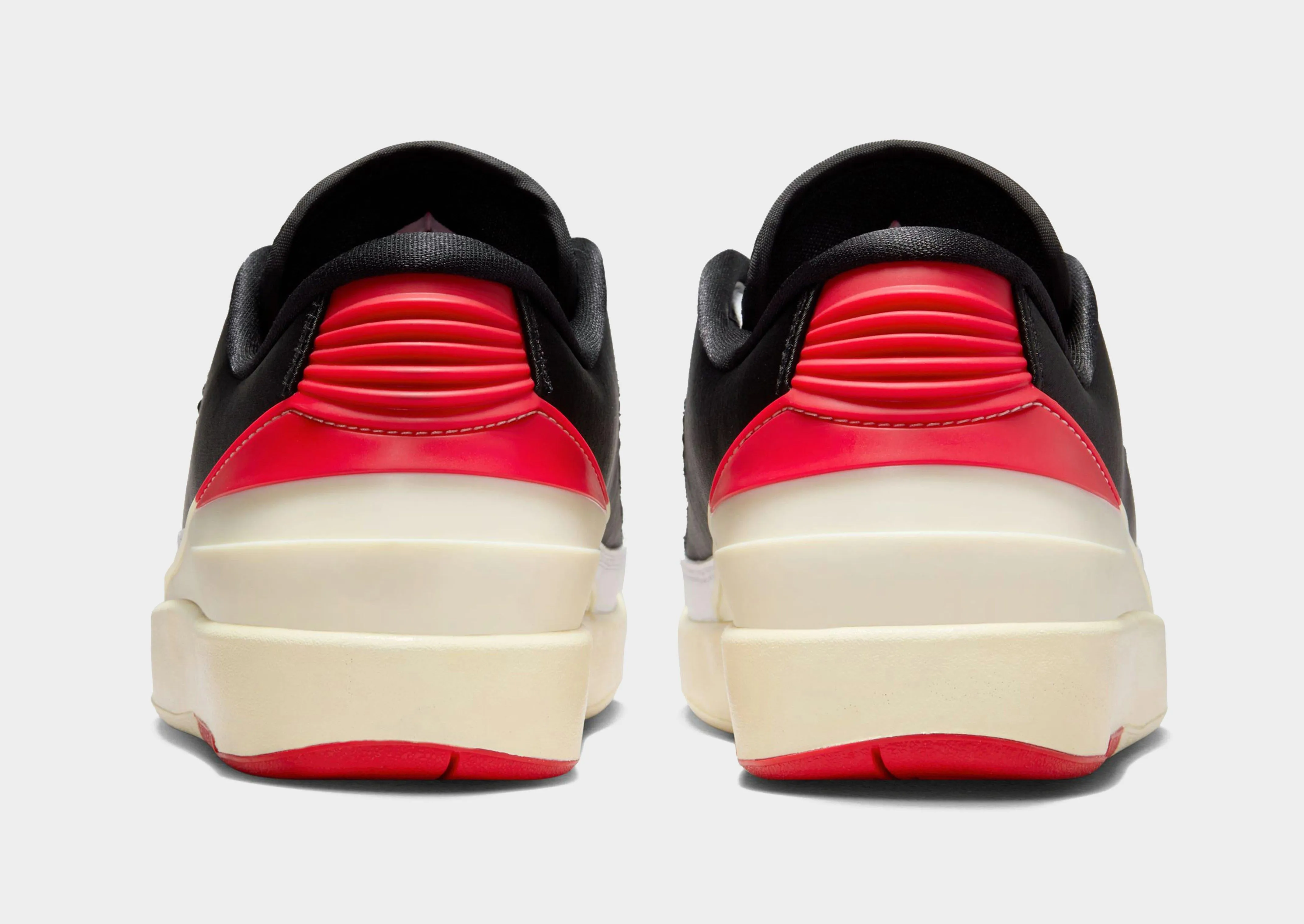 Air 2 Retro Low Women's Thermal Regulating Liner