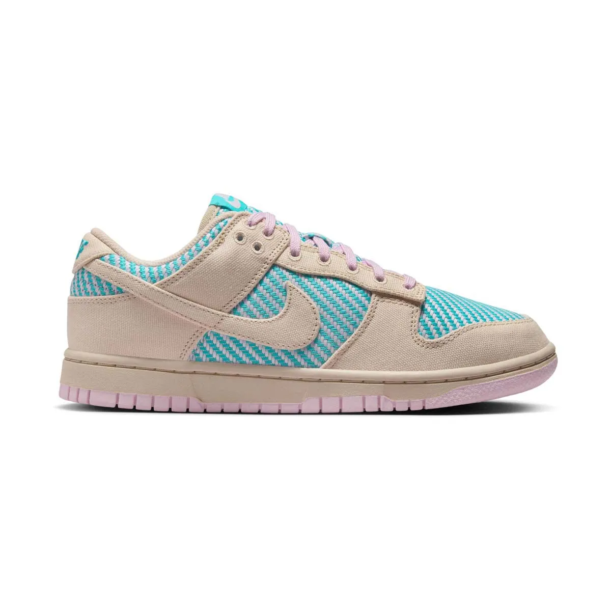 Nike Dunk Low Women's Shoes Trail Run