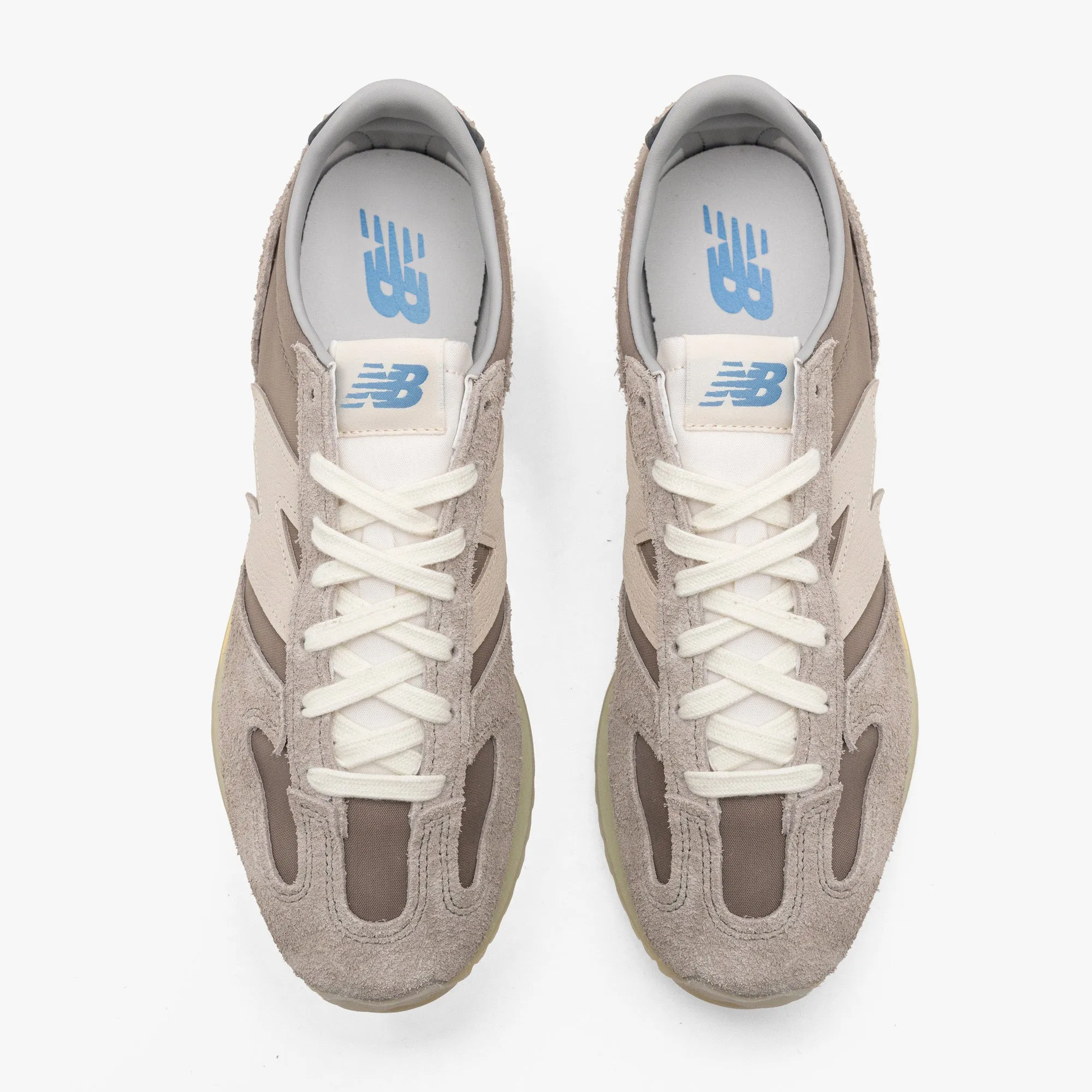 New Balance 471 Arid Stone running in the rain shoes stability features
