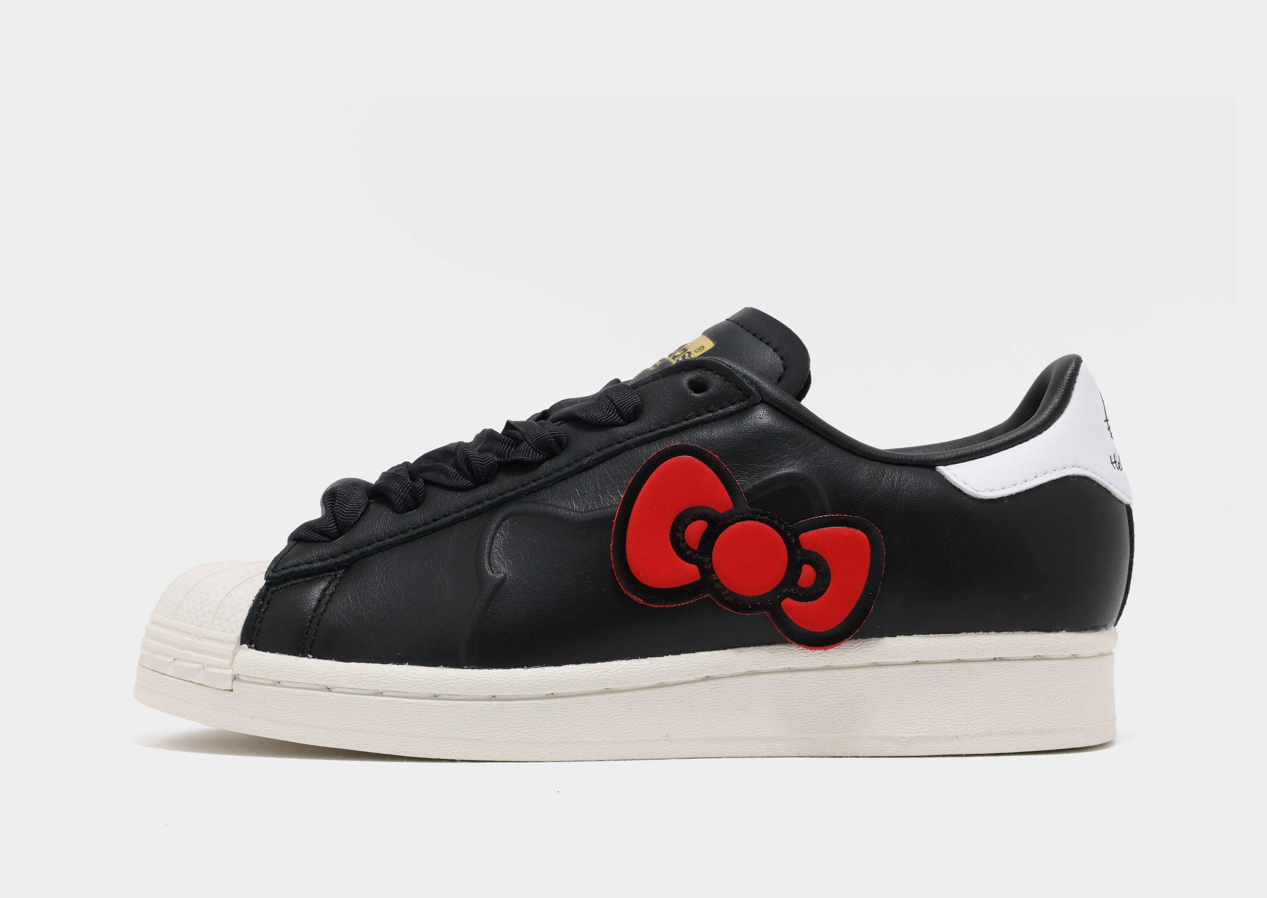 Round Toe Daily Walk x Hello Kitty Superstar Junior's