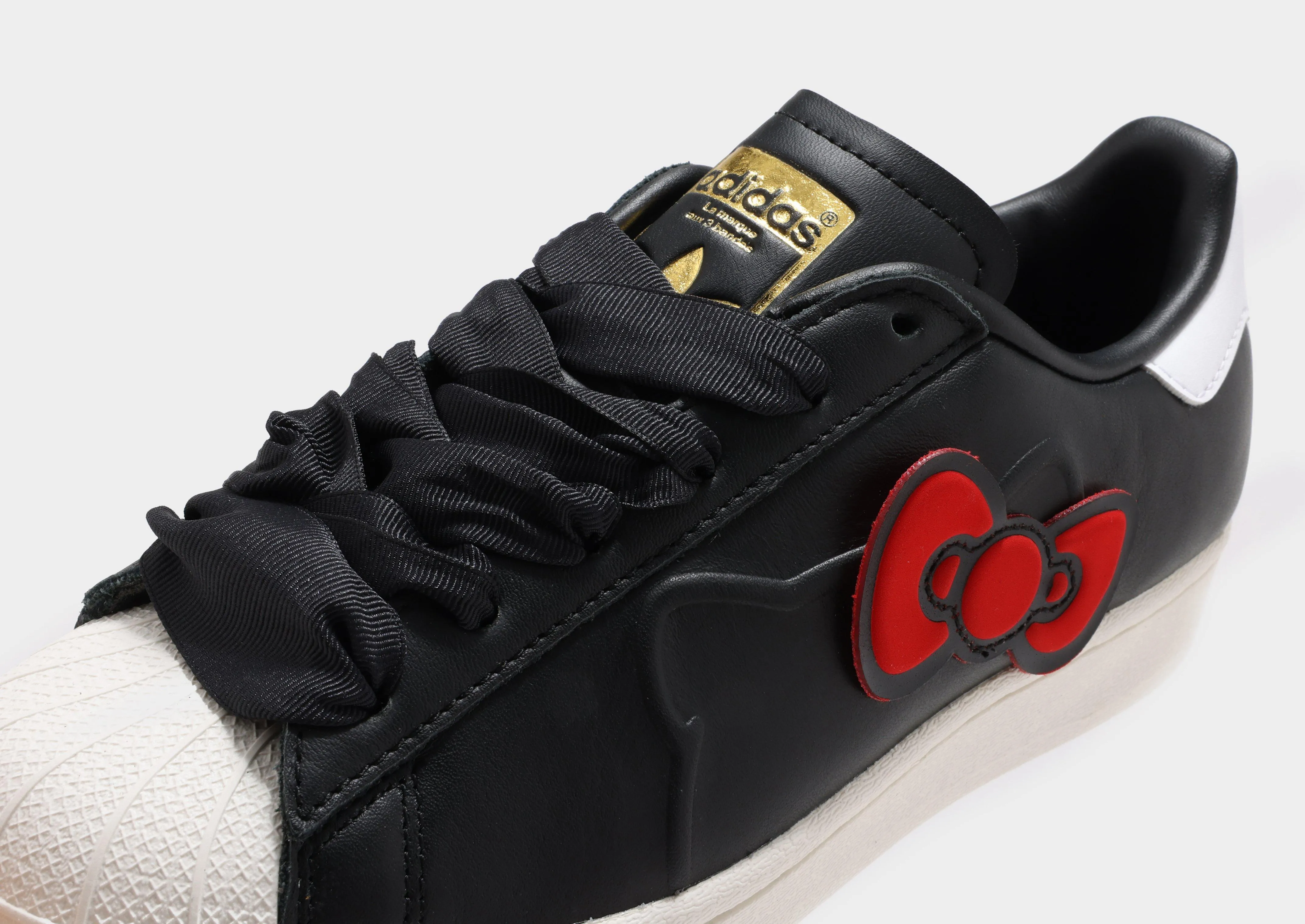 Street Vibes x Hello Kitty Superstar Junior's