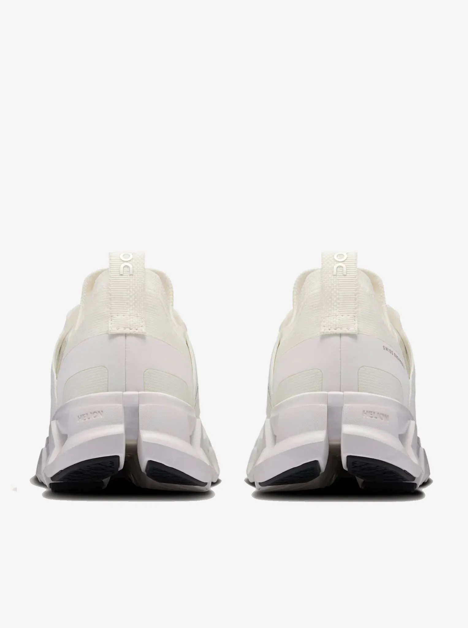 student running in 10K races shoes Cloudswift 4 Womens