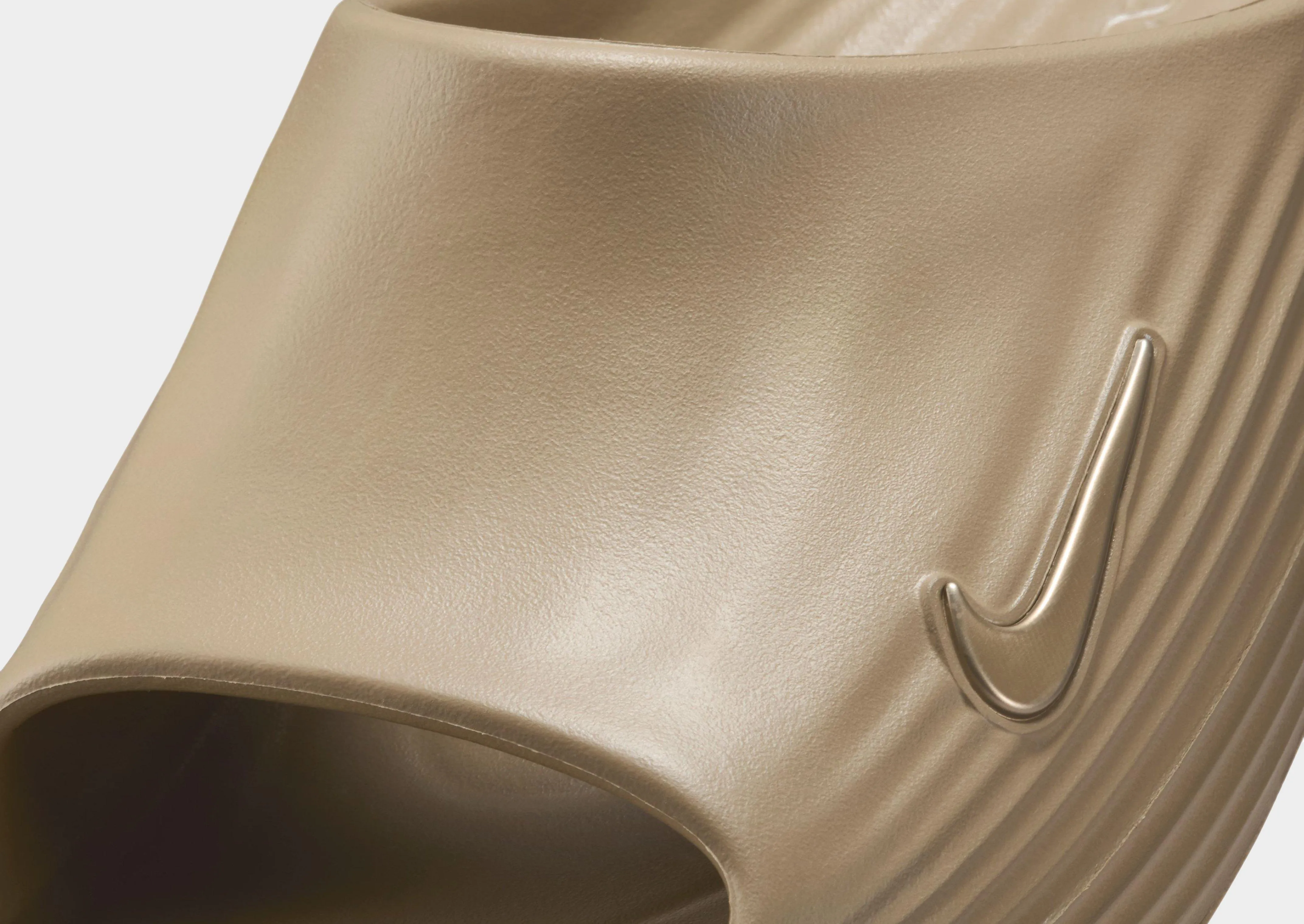 Refined fit ToeProtection ReactX Rejuven8 Slides
