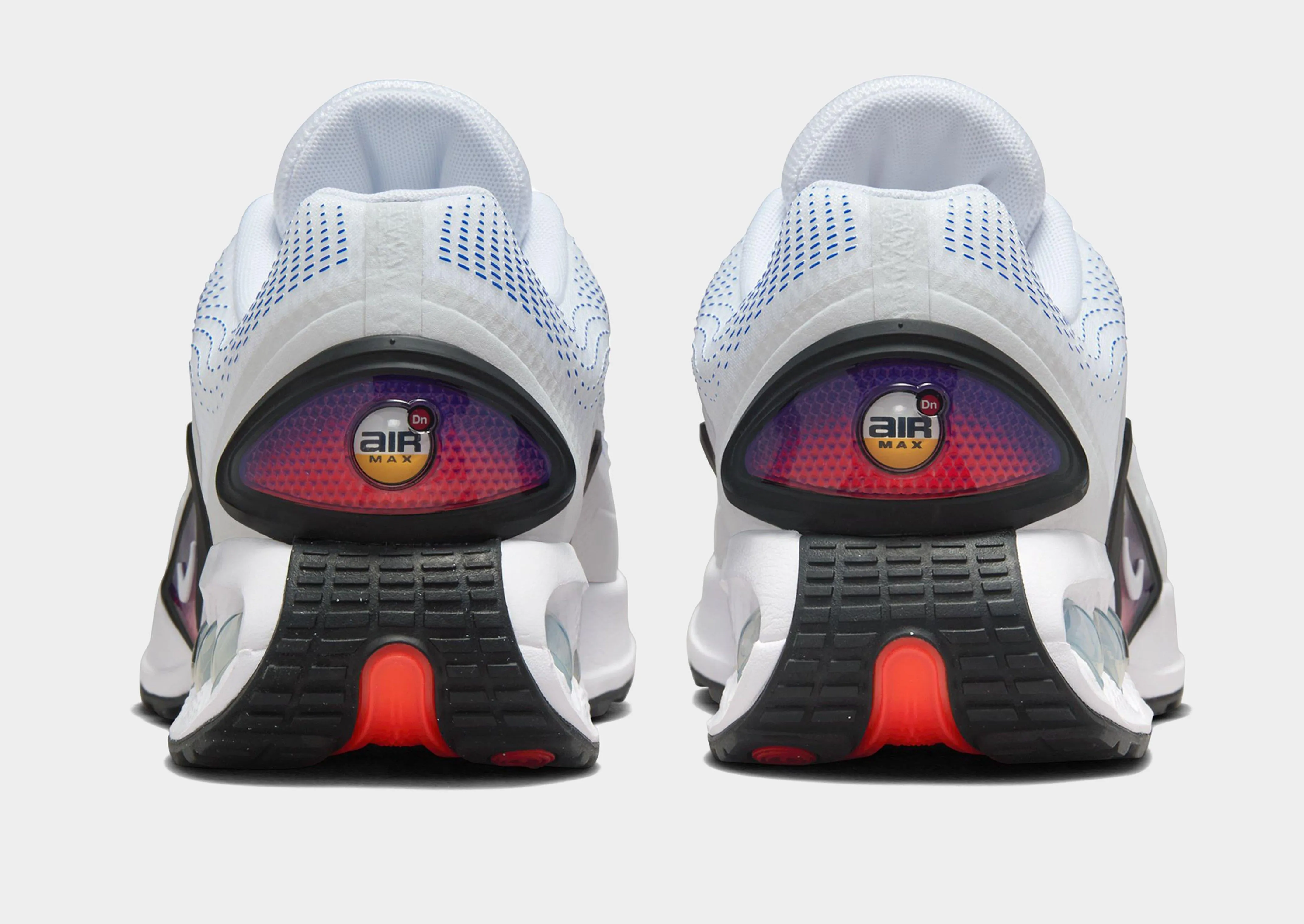 Feet First Retro-inspired support Air Max DN