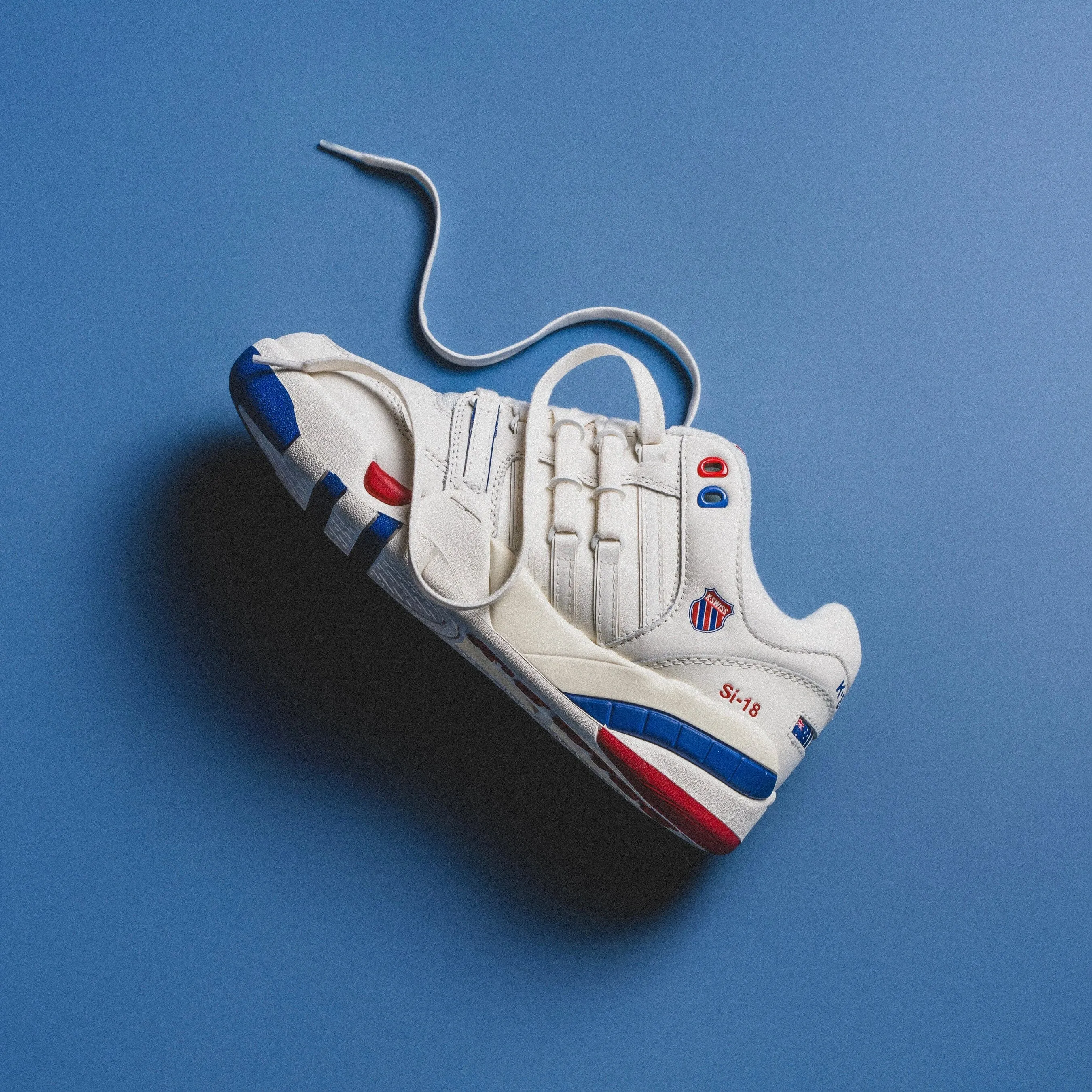 MENS K-Swiss |Si-18 INTERNATIONAL Responsive Walk Silent Walk