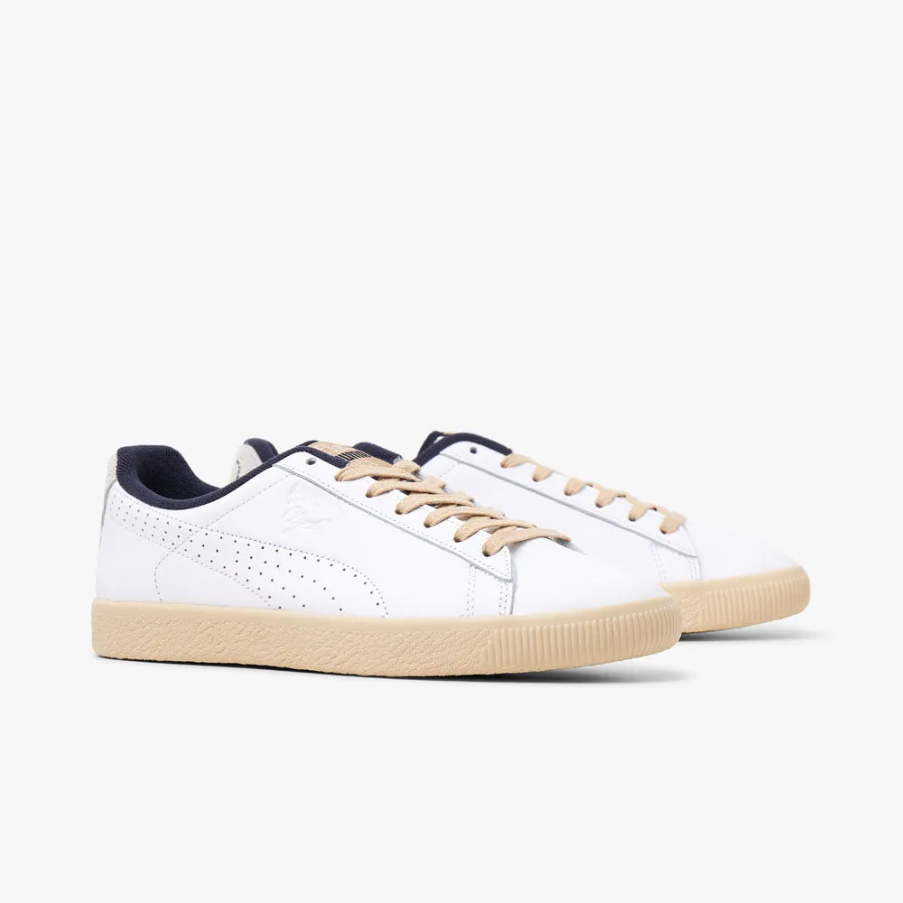 Puma Clyde Baseline / White Snow Path Foot Balance