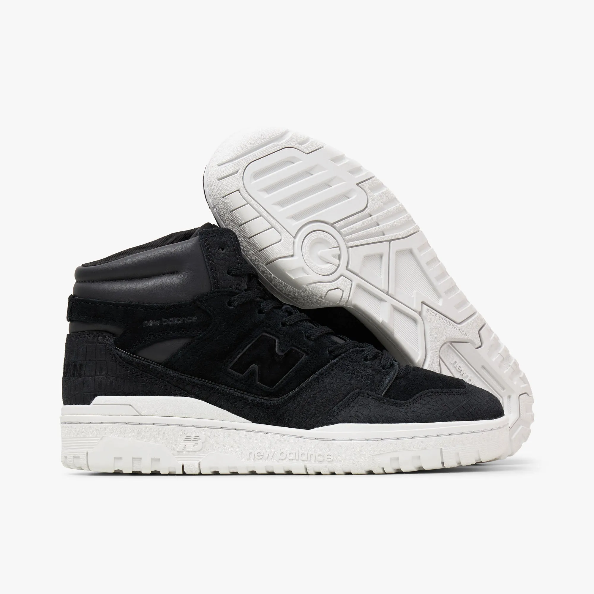 no - carbon - fiber - plate shoes logo - sequined shoes Junya Watanabe MAN x New Balance BB650 Black / White