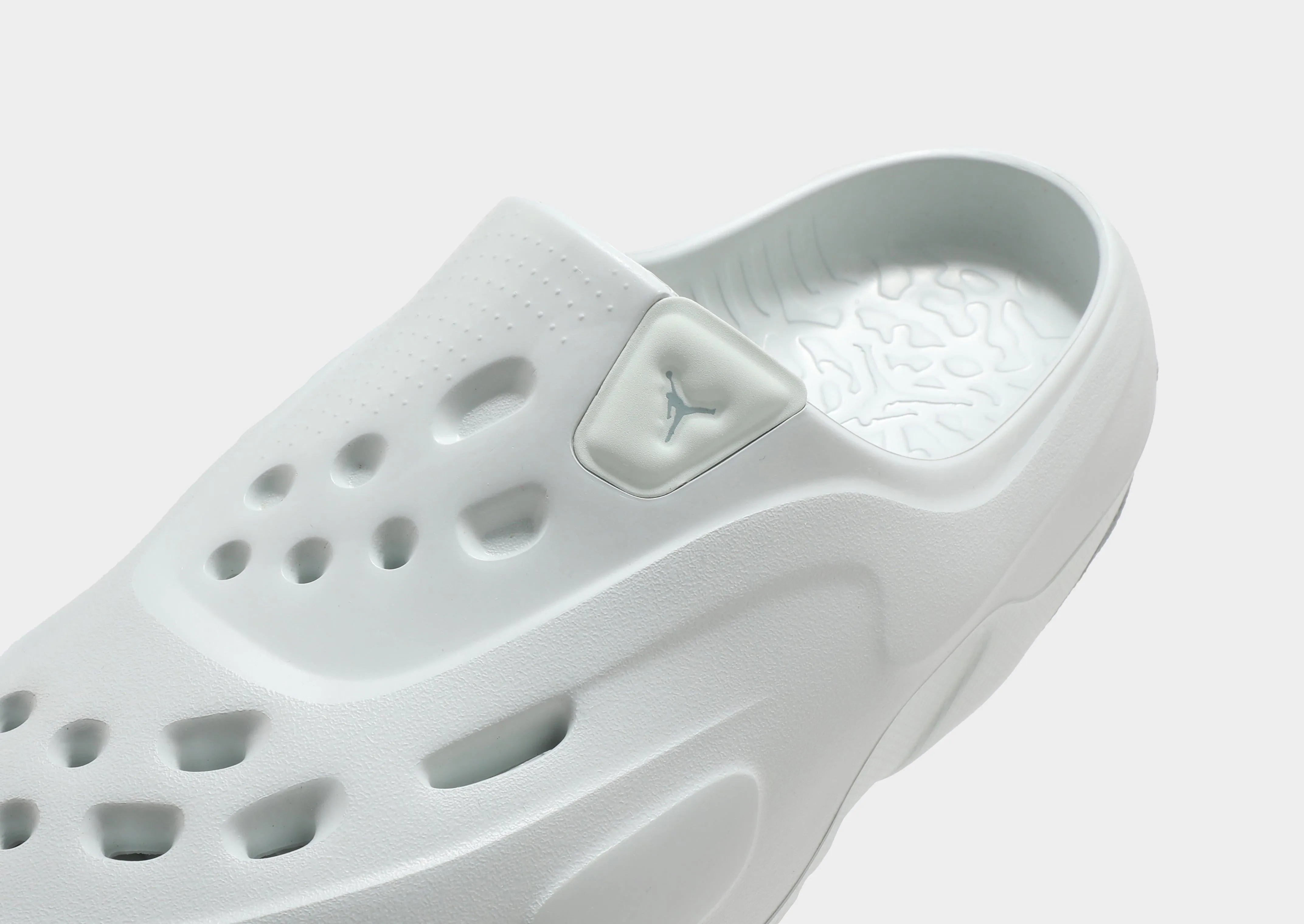 Roam Slides Easy-to-Wear Shoes Rope Knot