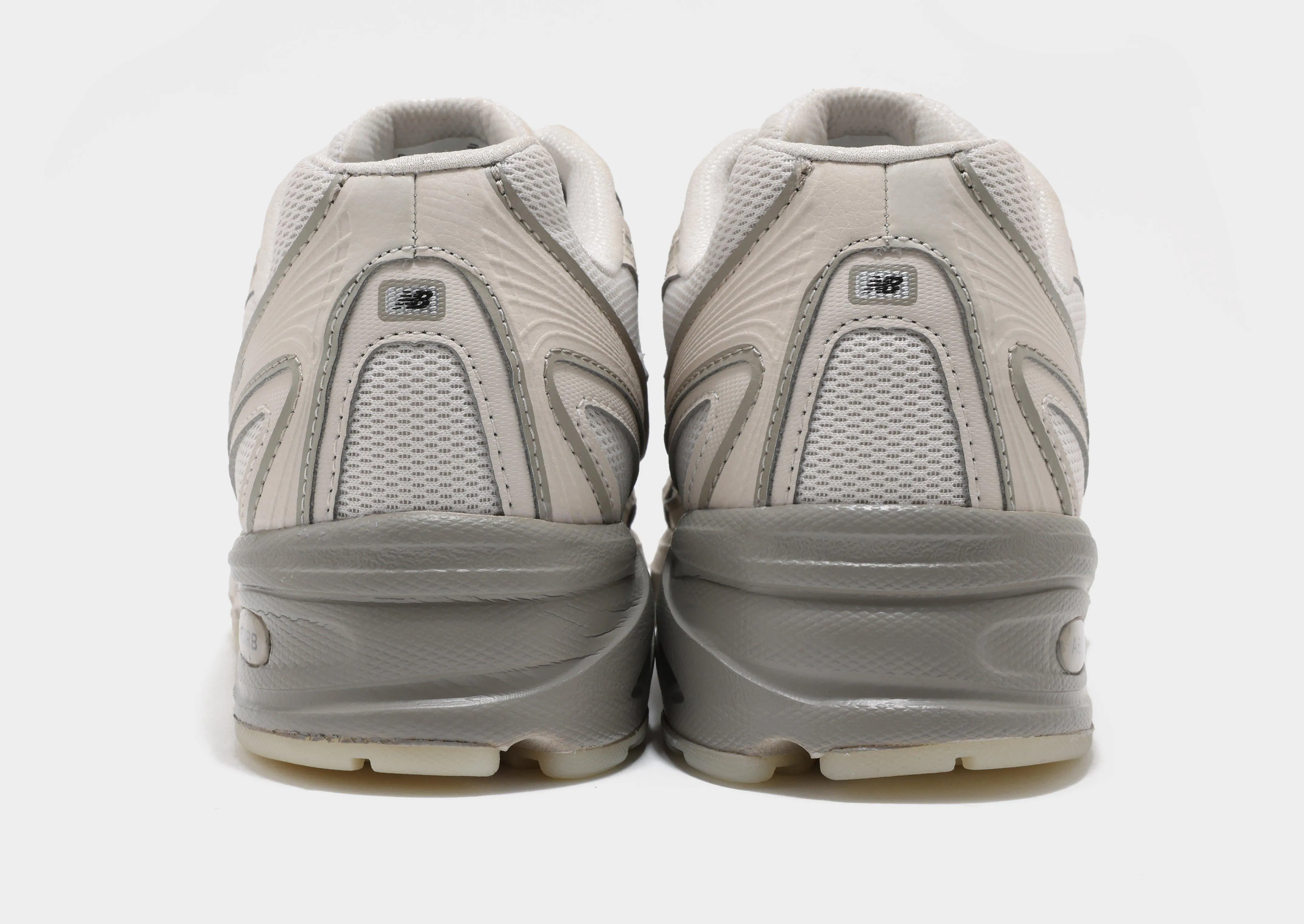 740 individual shoes padded collar shoes
