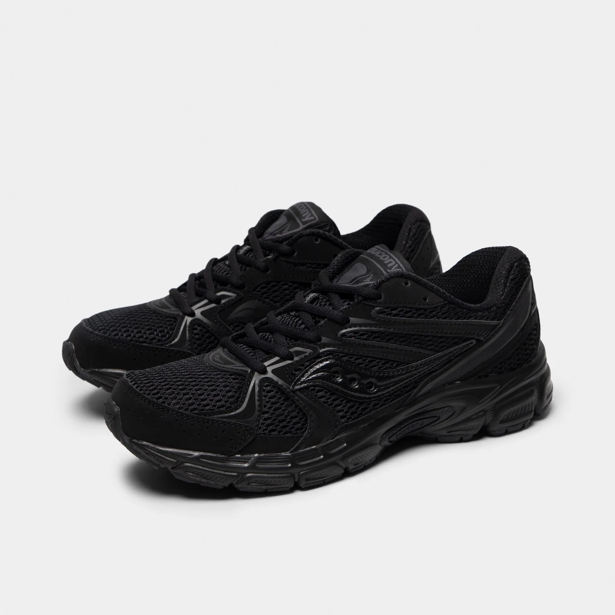 Responsive ultra - running shoes Saucony Ride Millennium Black / Black