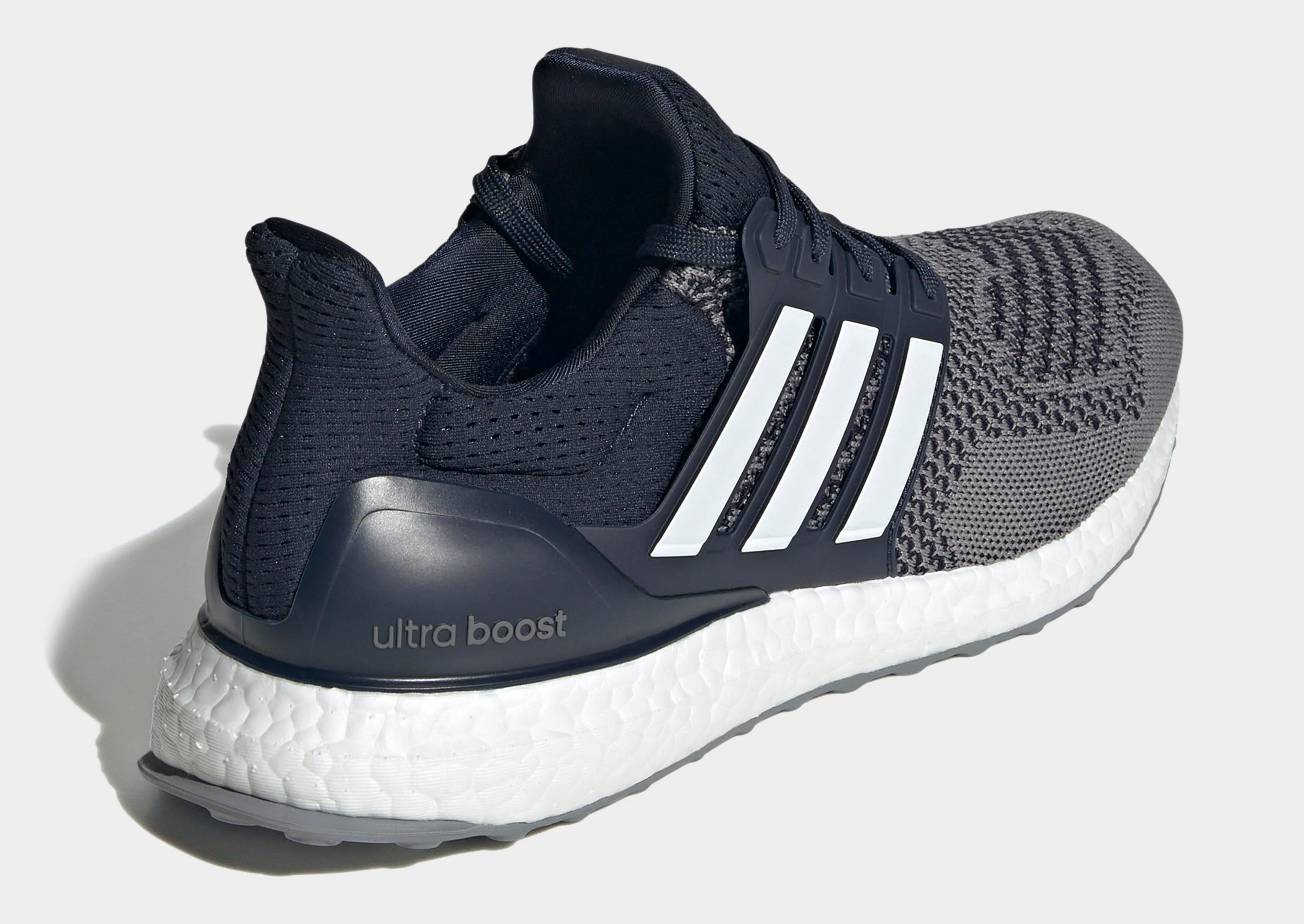 ULTRABOOST 1.0 Silent Step Mark Step
