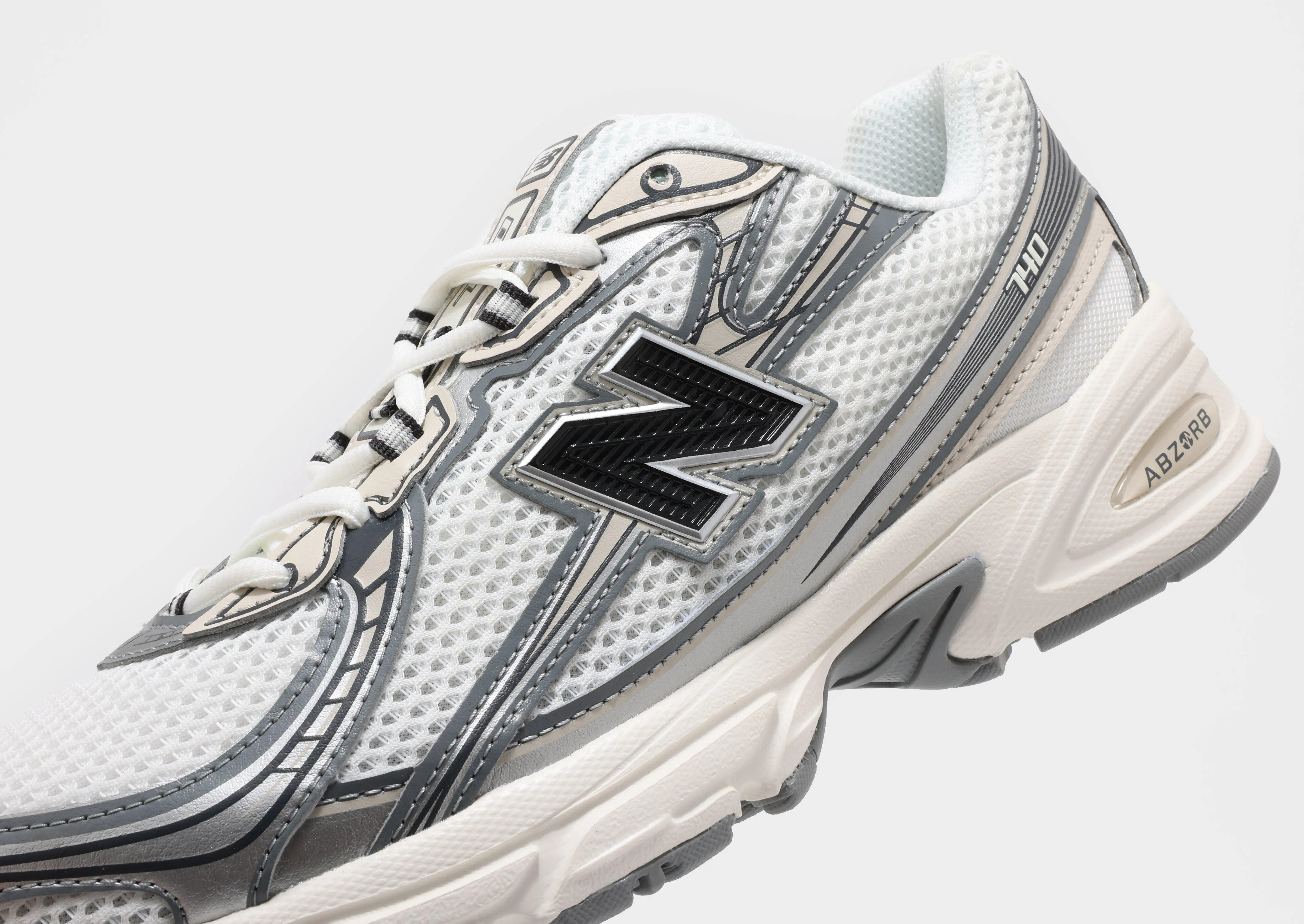 ultra - marathon running shoes 740