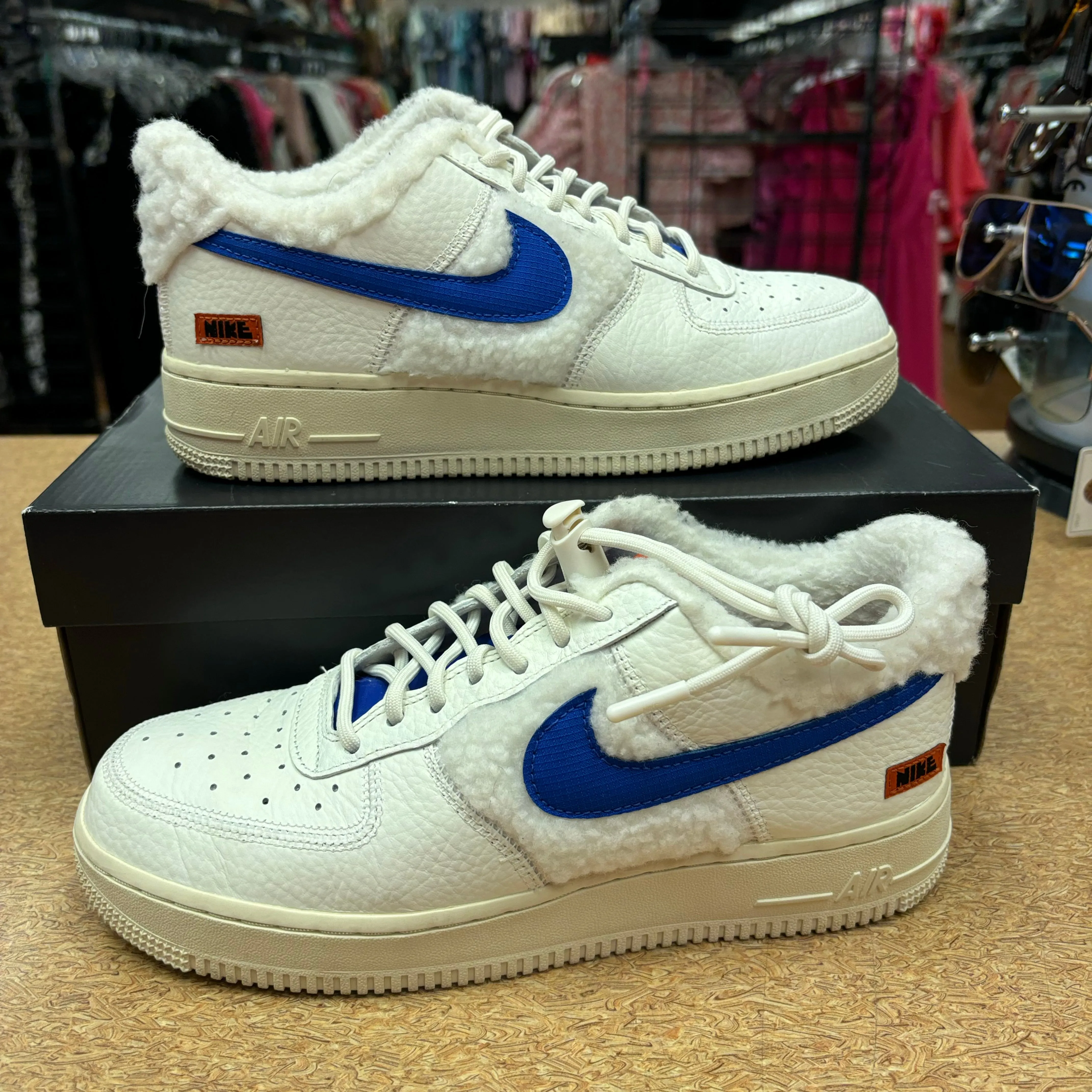SHOES SNEAKERS by NIKE In BLUE & WHITE, Size: 8.5 Cushioned arch