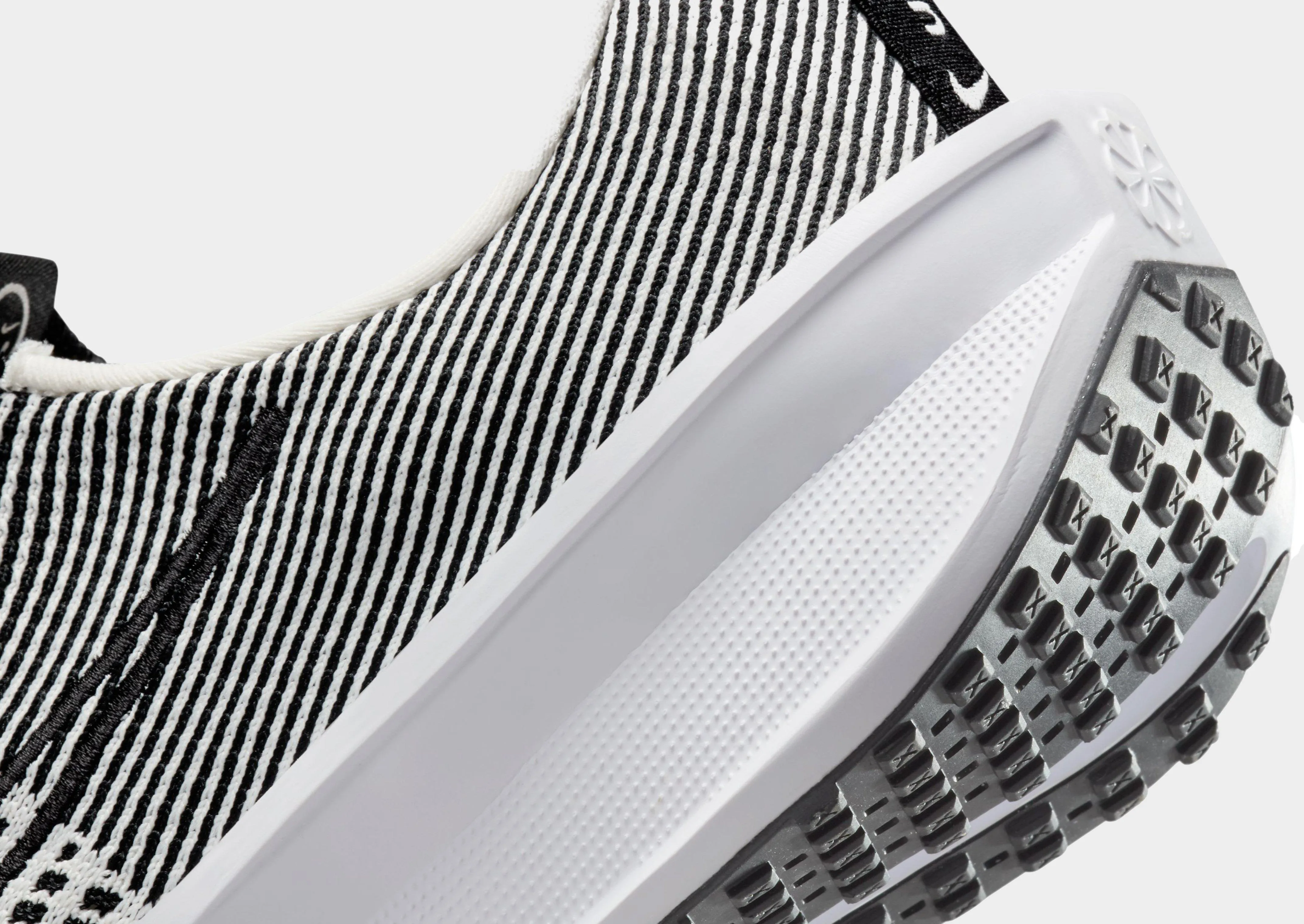 Interact EasyOn Responsive Foam Core