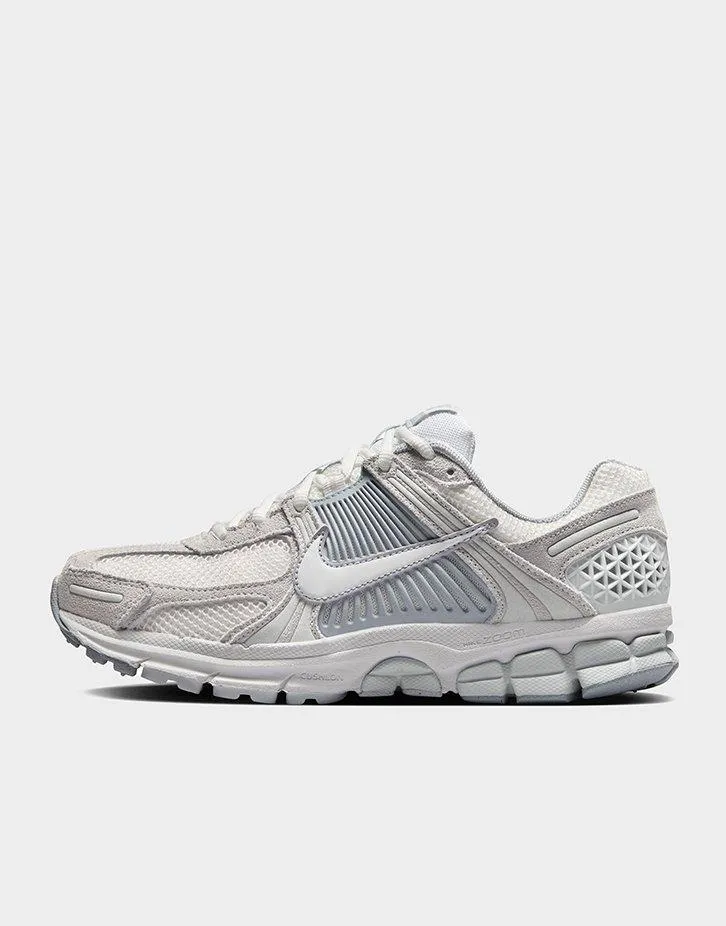 Zoom Vomero 5 Women's Bend Step trendy touch