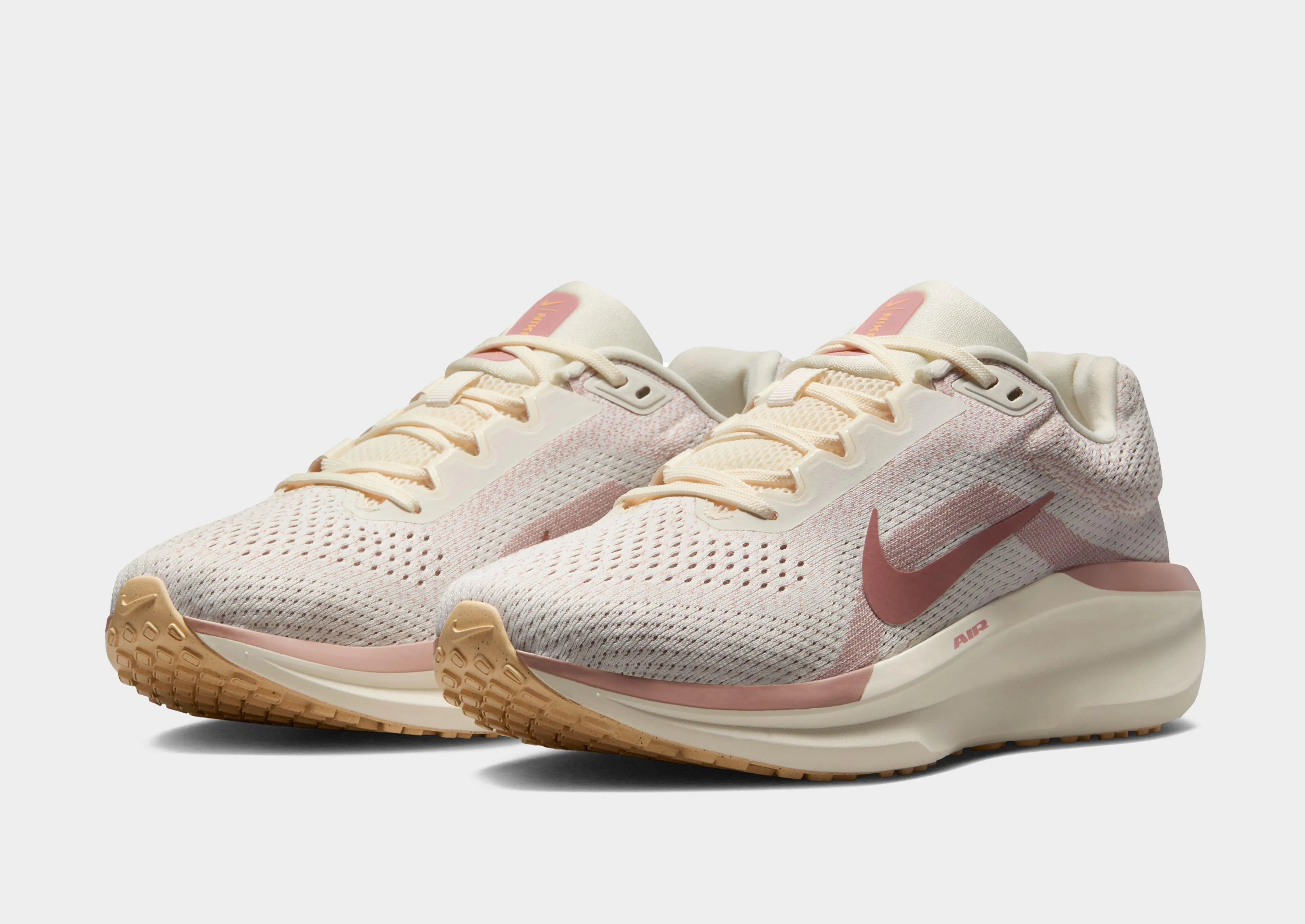 Crowd Ready ZipUpClosure Winflo 11 Women's