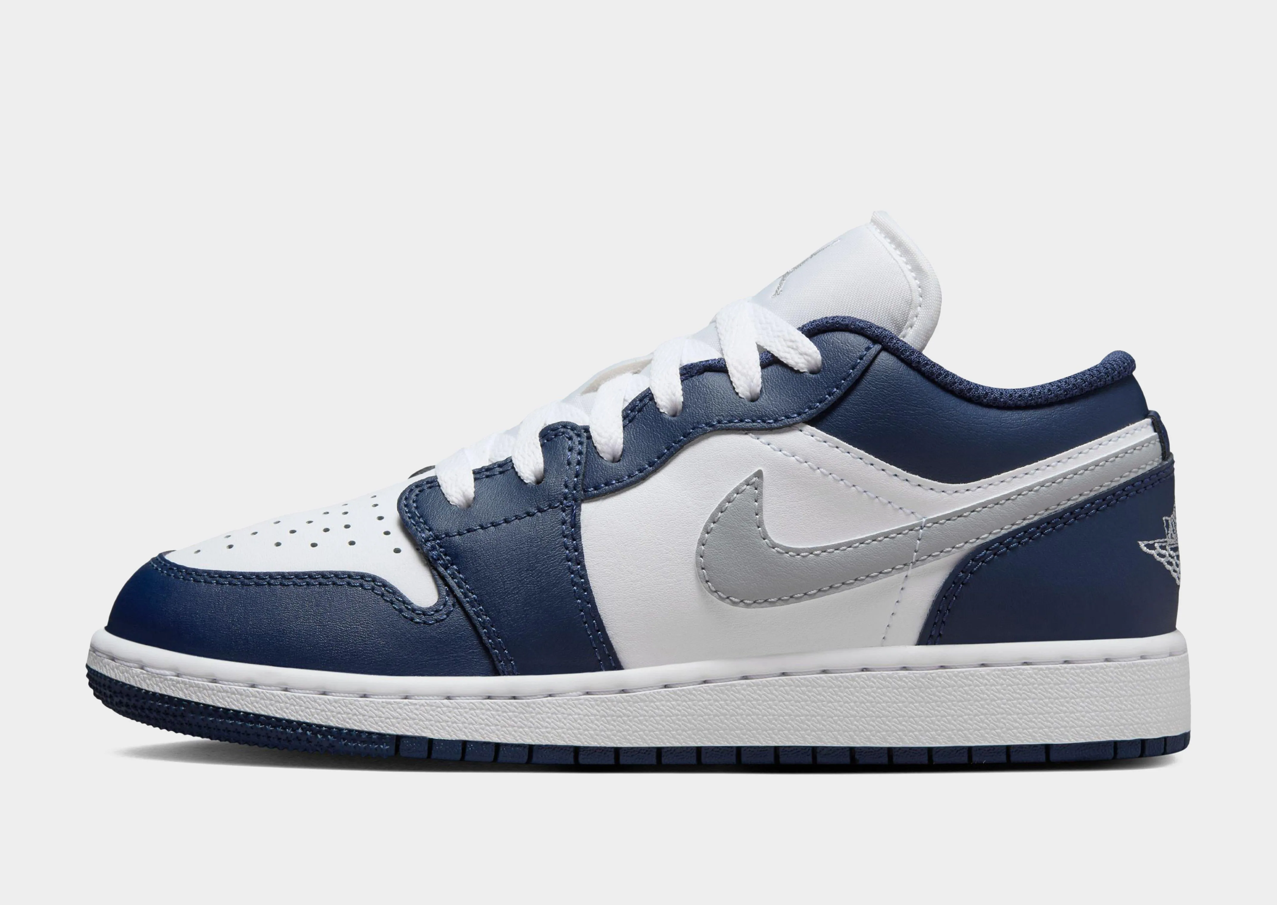 Weather resistant Retro Style Air 1 Low Junior's