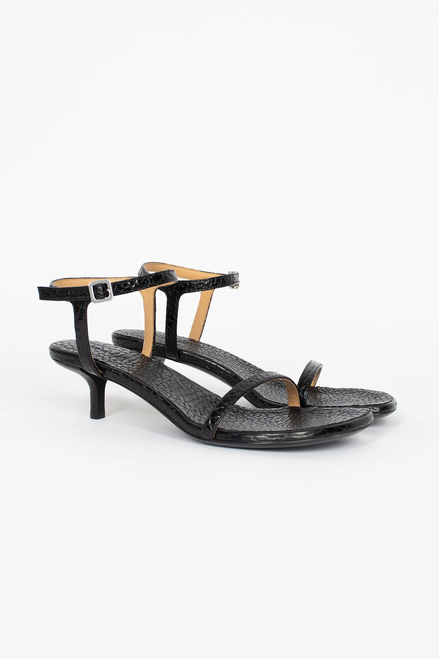 Insulated Urban Traveler Comfortable Heel Sottiletta Heeled Sandal Black
