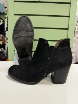 Grippy Outsole Snowy Path Subtle Aesthetic Soul Naturalizer Heeled Boots (Womens 8.5)