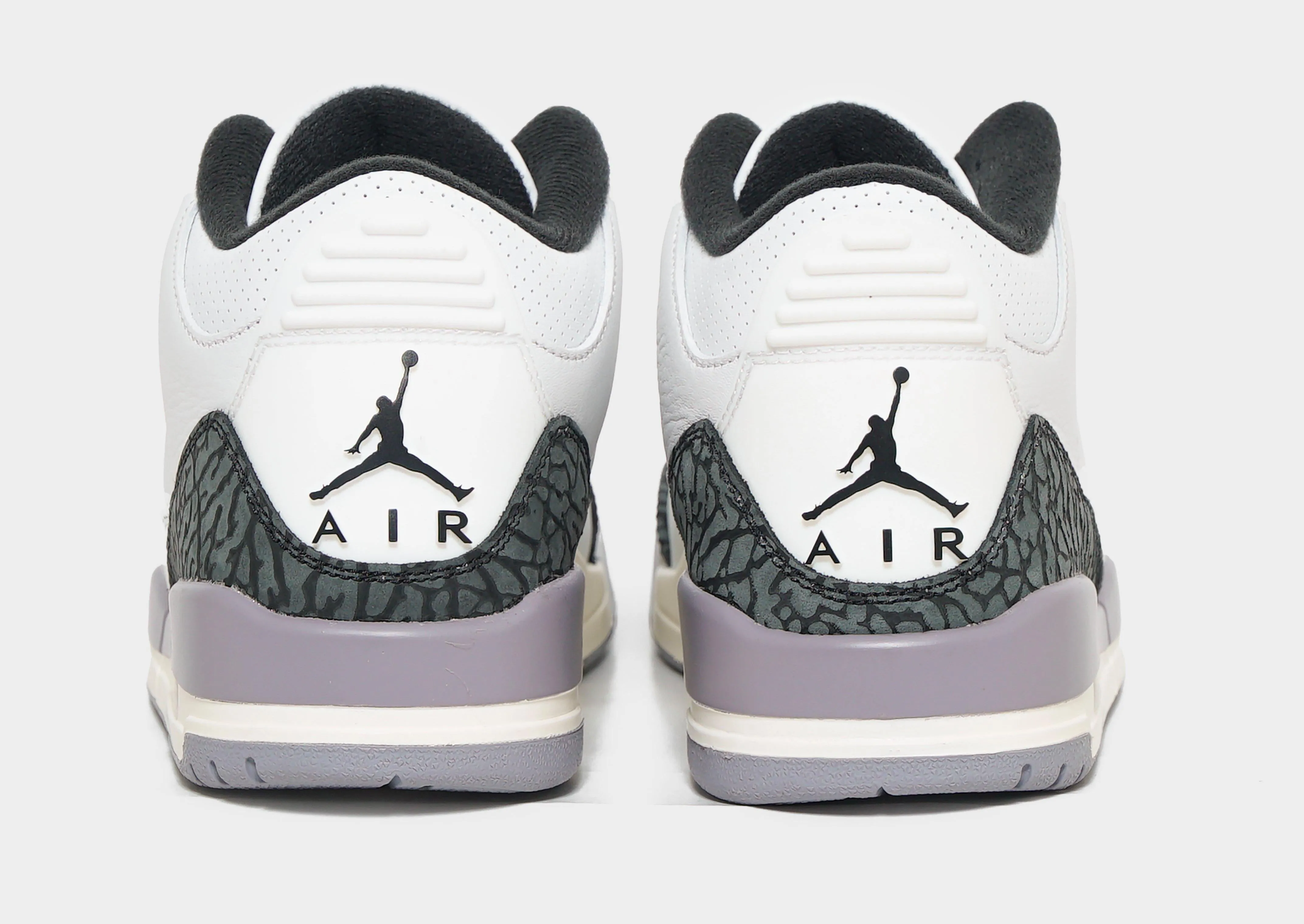 Easy traction Relaxed Step Air Jordan 3 Retro "Cement Grey"