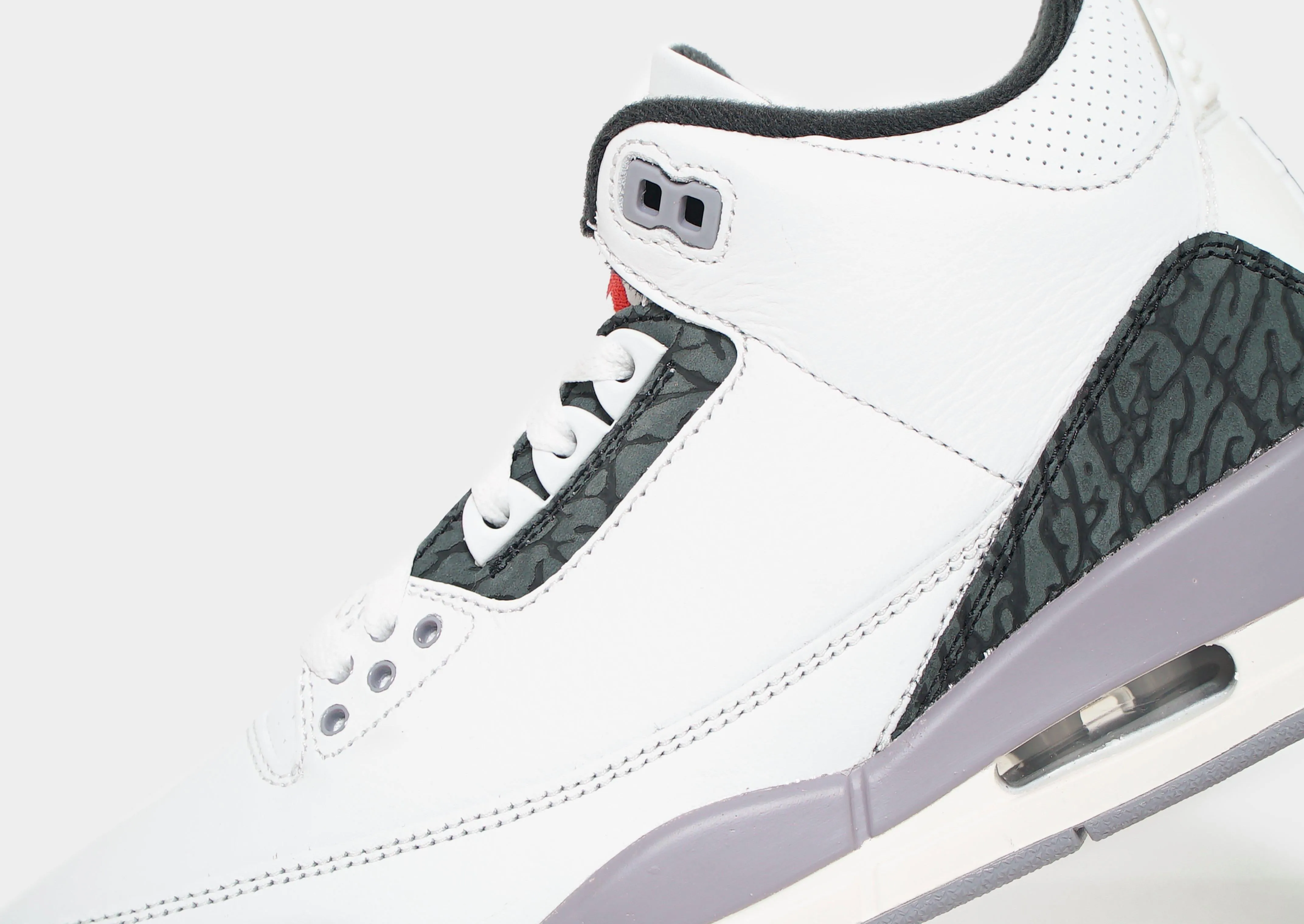 Air Jordan 3 Retro "Cement Grey" Energy Run