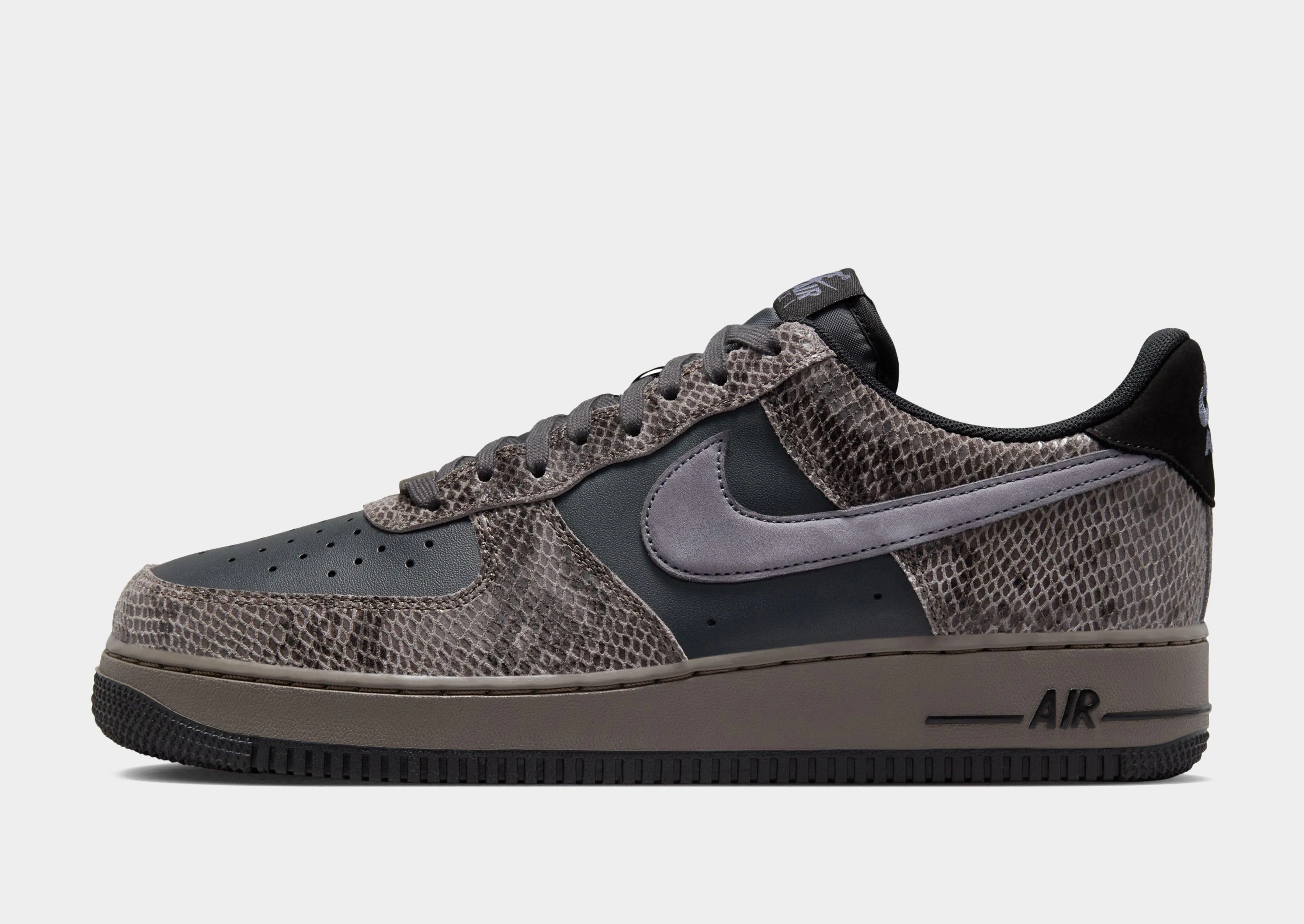 Air Force 1 '07 LV8 Non Slip Traction