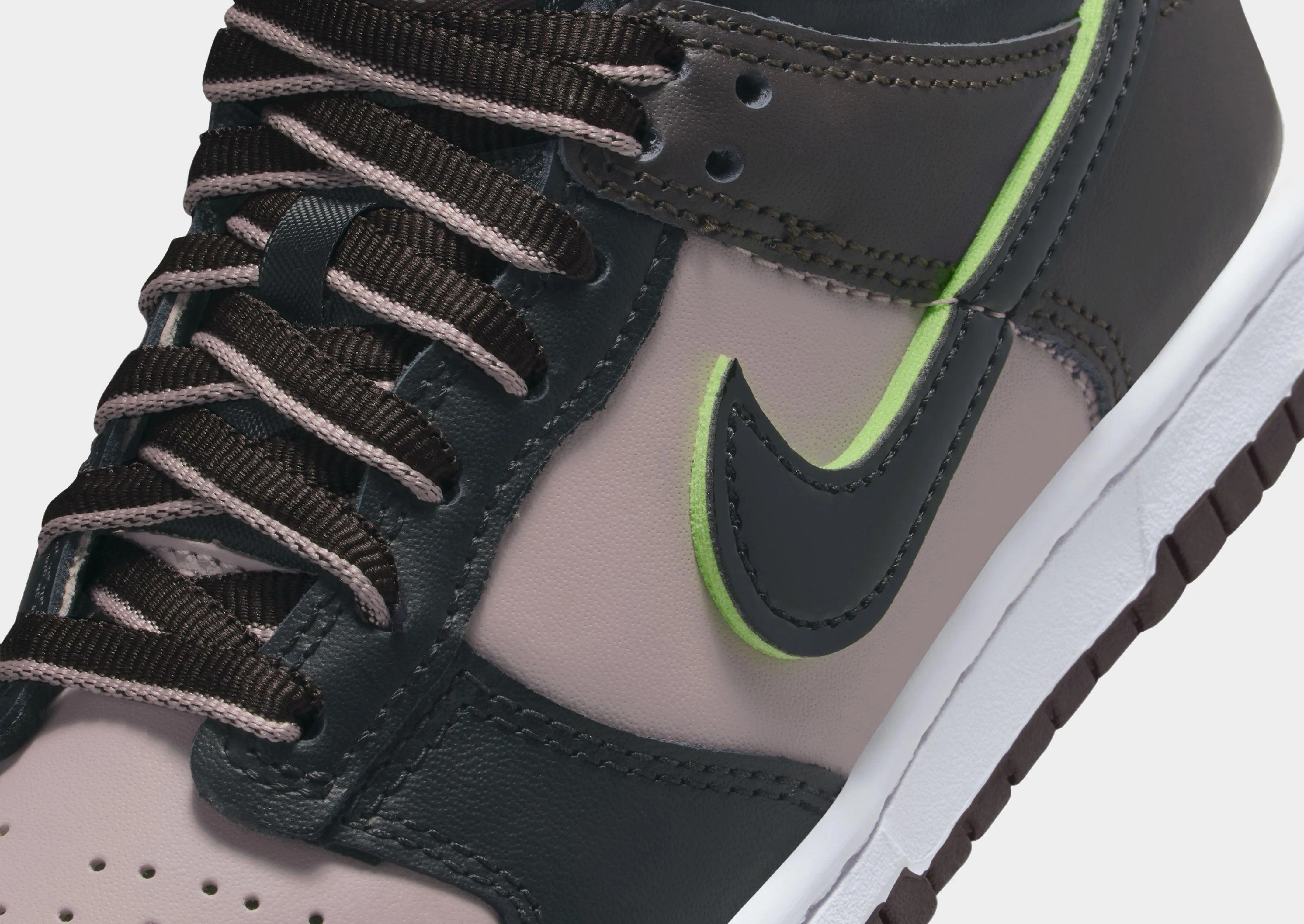Balanced Support Dunk Low SE Junior's