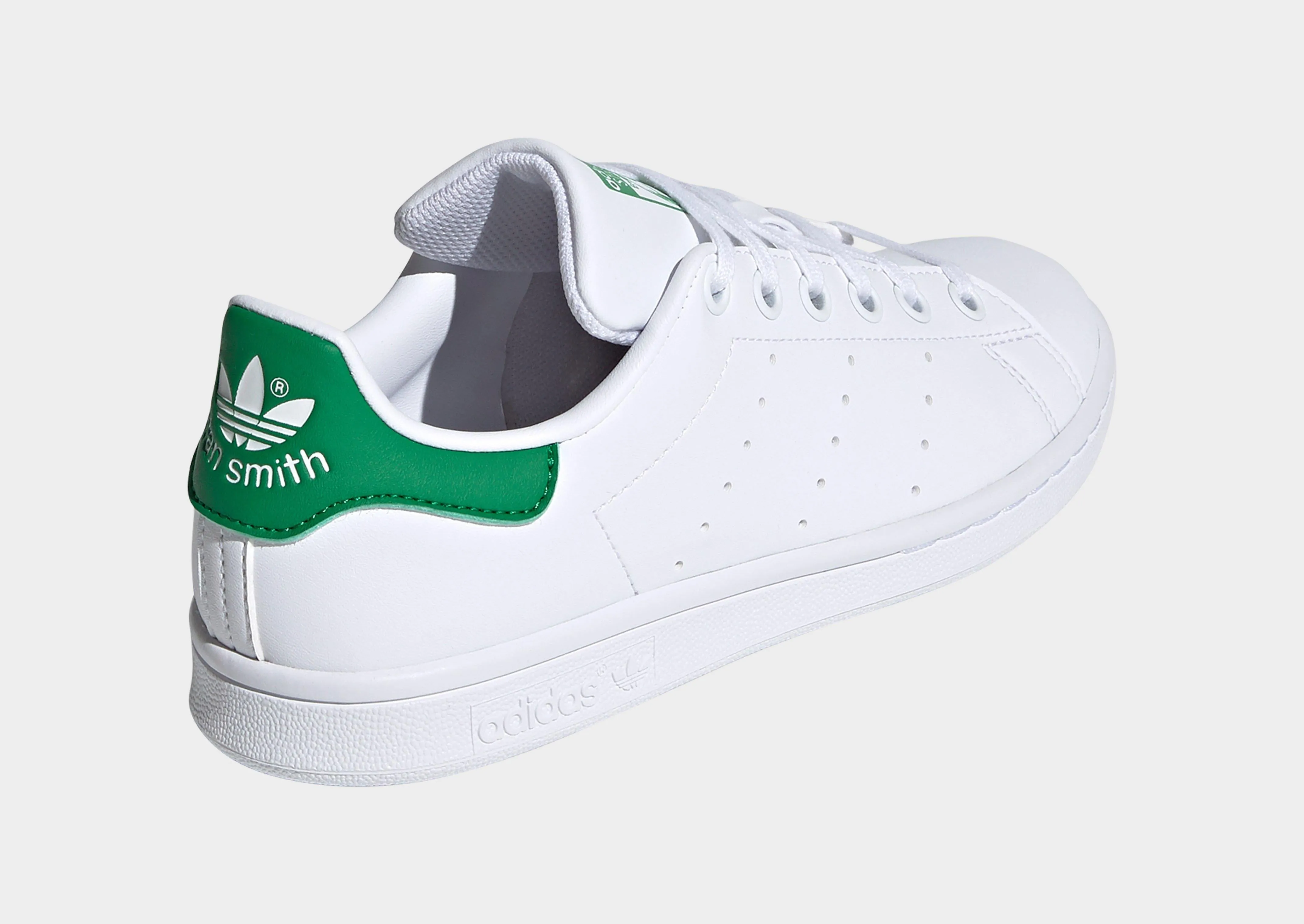 Stan Smith Junior's simple details