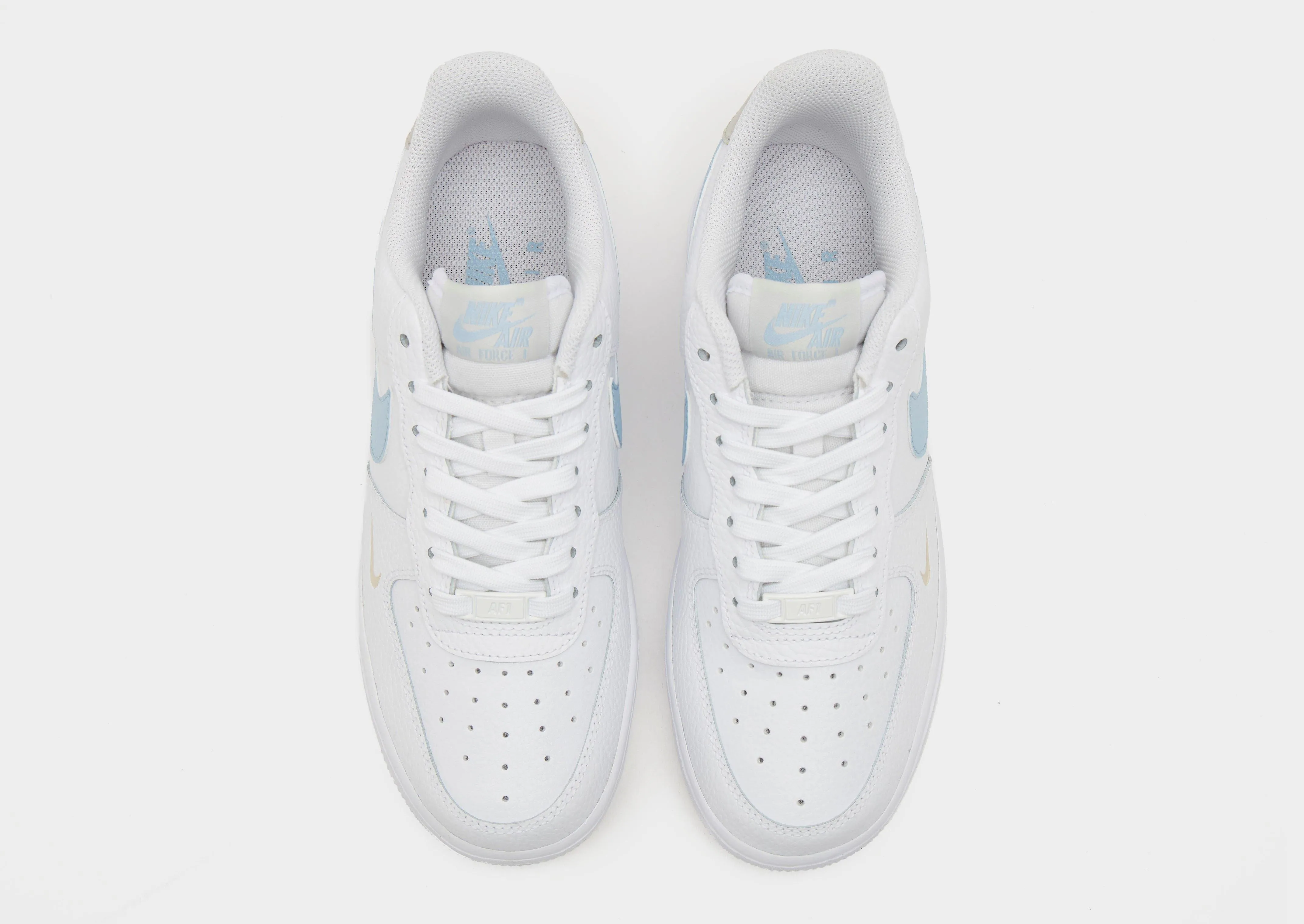 Air Force 1 '07 Women's Lined interior Flexible Fit