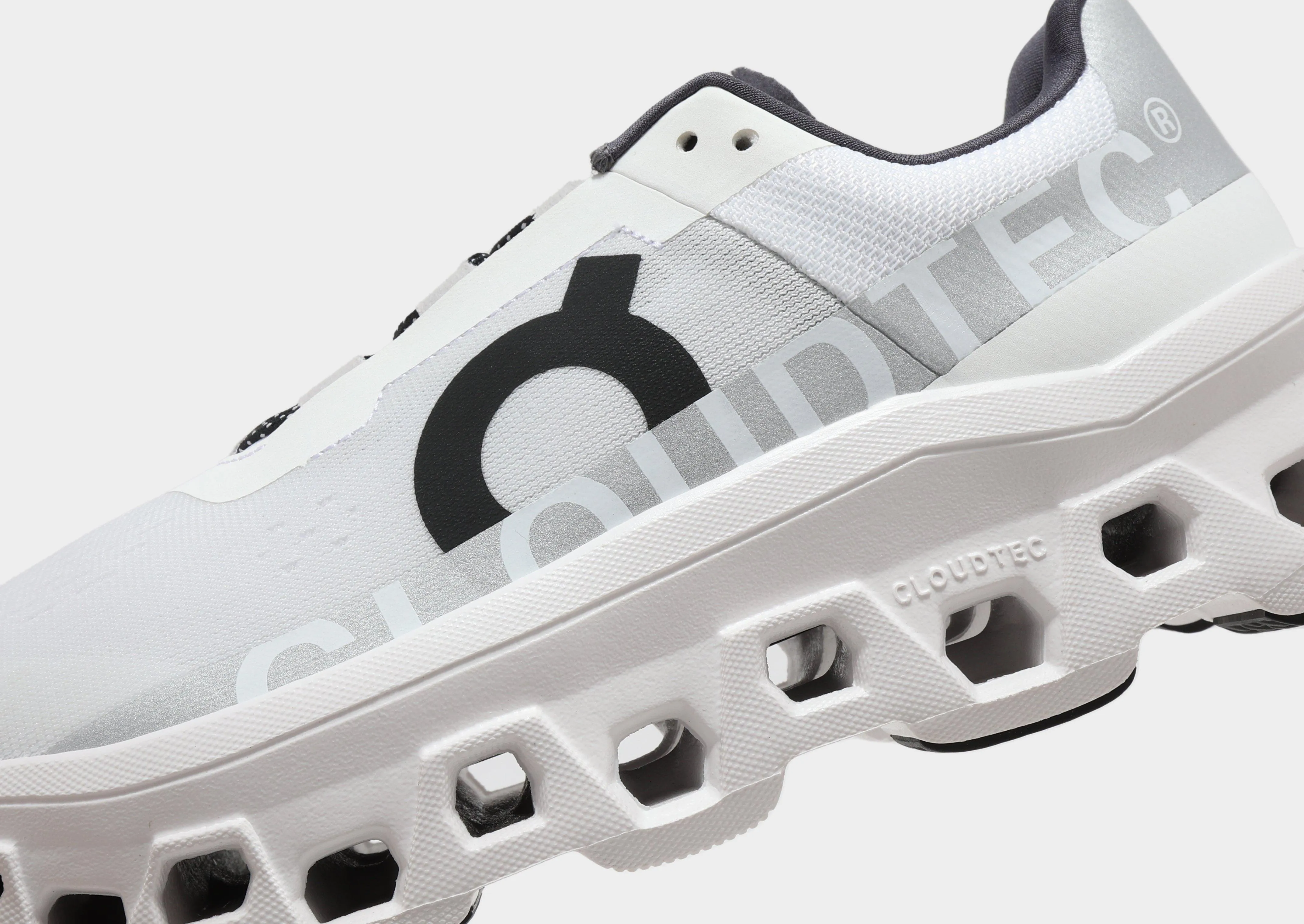 Cloudmonster Senior runner vertical - design shoes