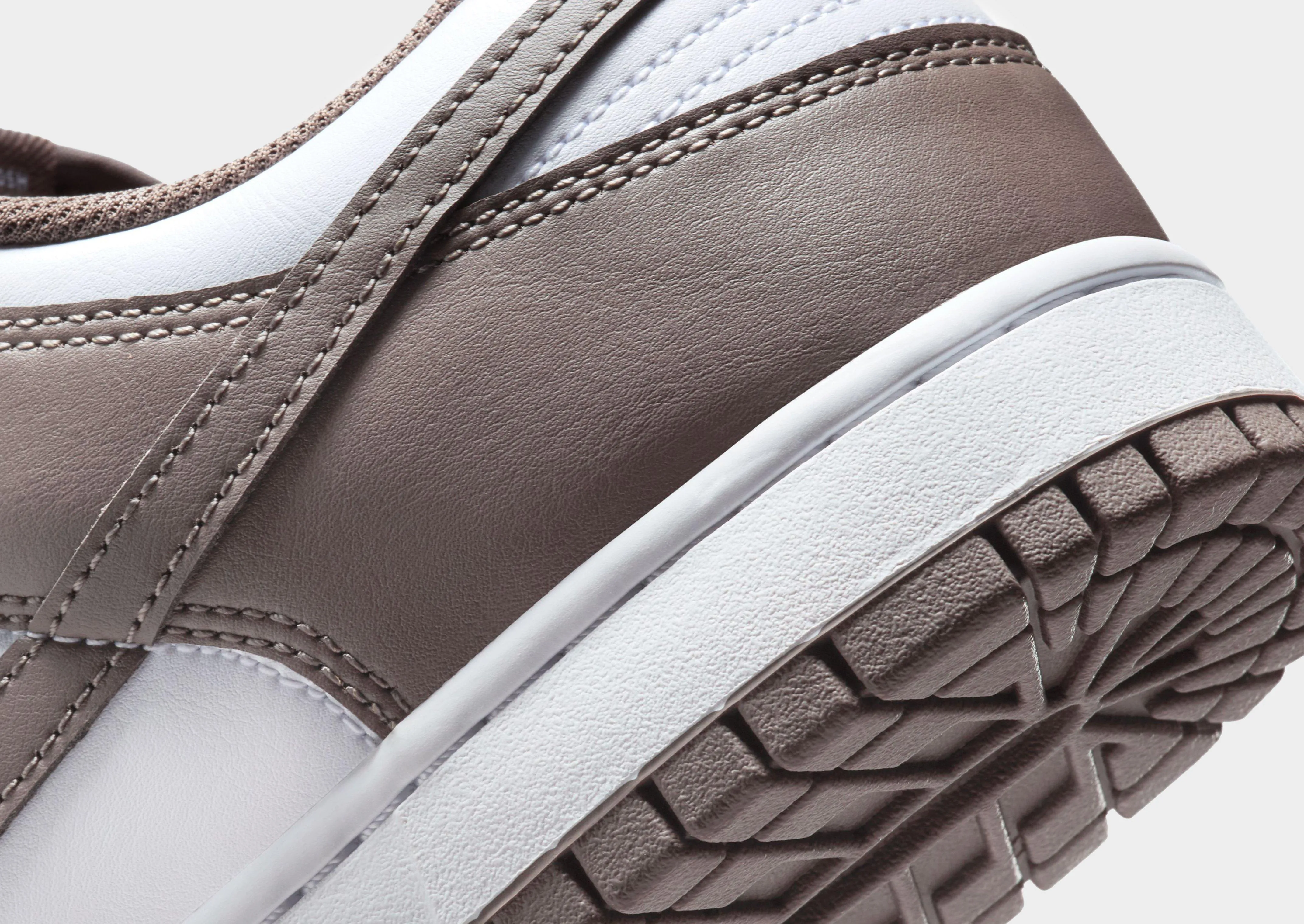 Water Resistant Build Dunk Low Retro