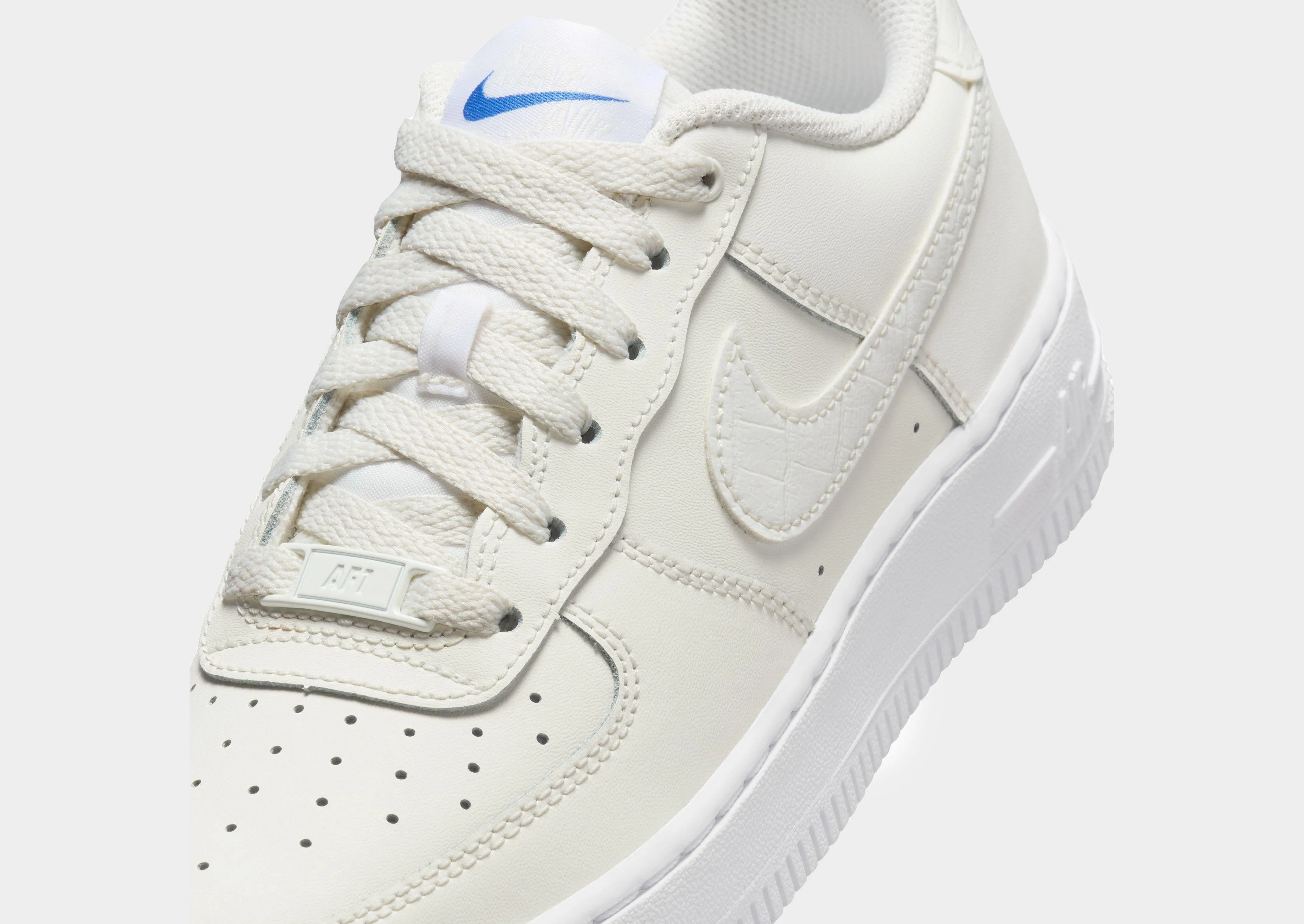 Flexible Cushioning workout shoes Air Force 1 LV8 Junior's