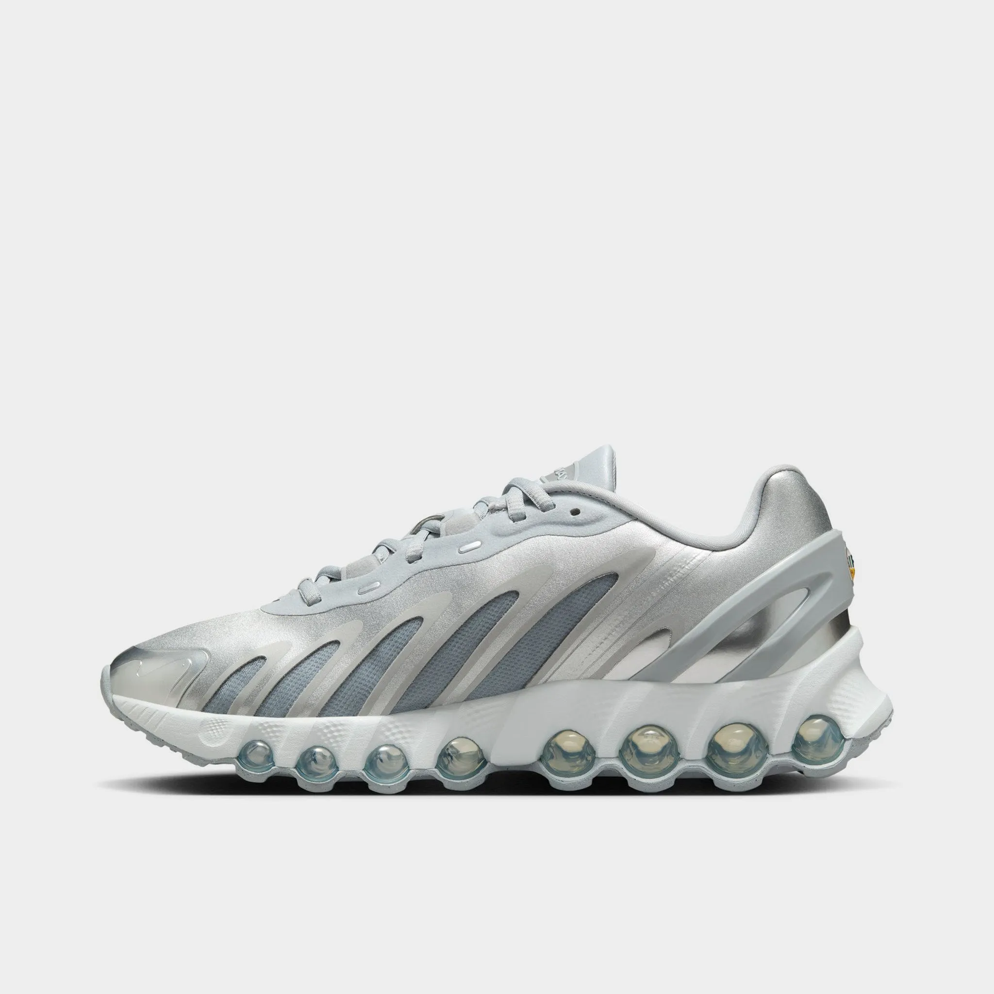 signature shoes Nike Women's Air Max DN8 Wolf Grey / Metallic Silver - Off White