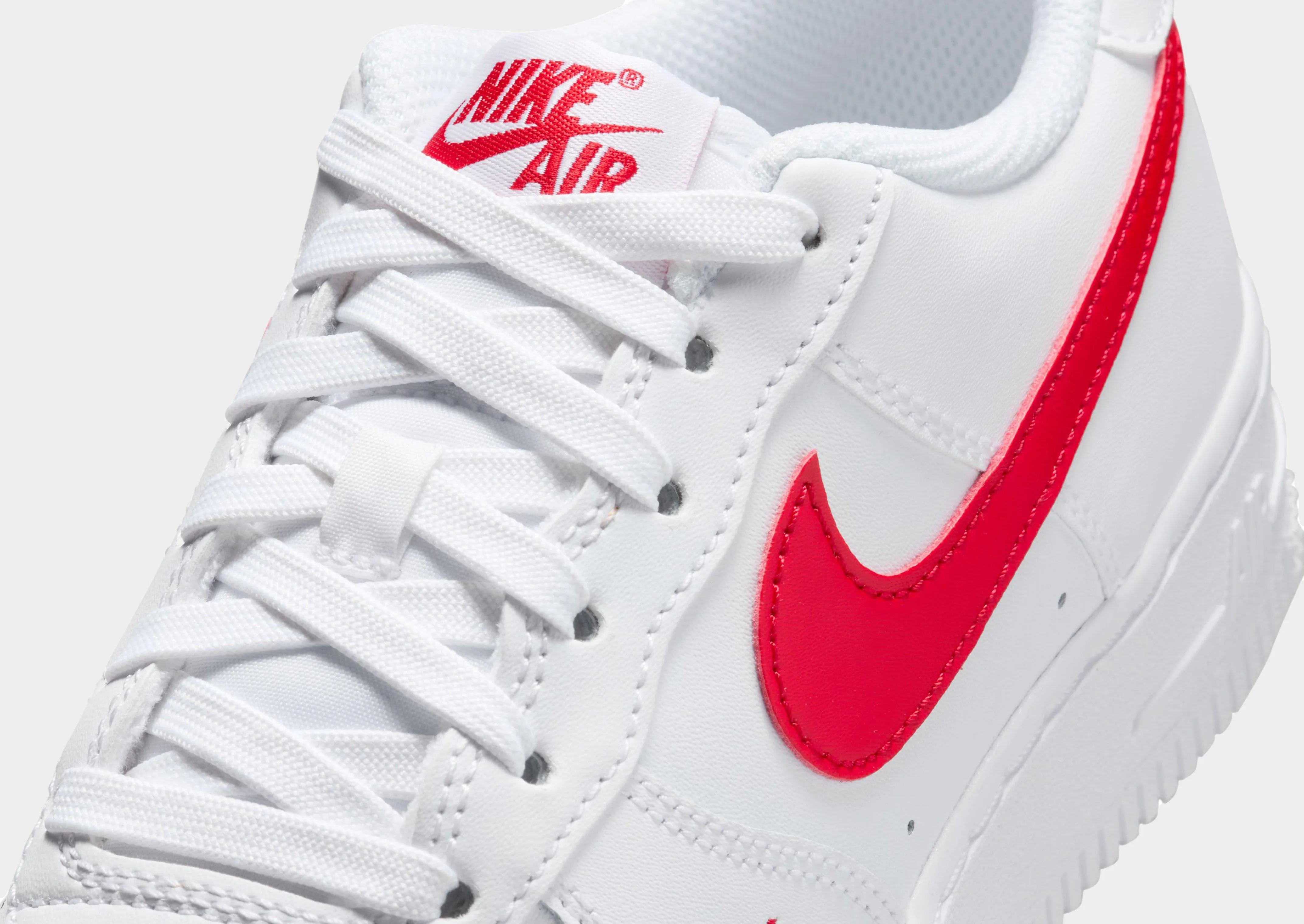 Air Force 1 LV8 Junior's workout wear Street Friendly