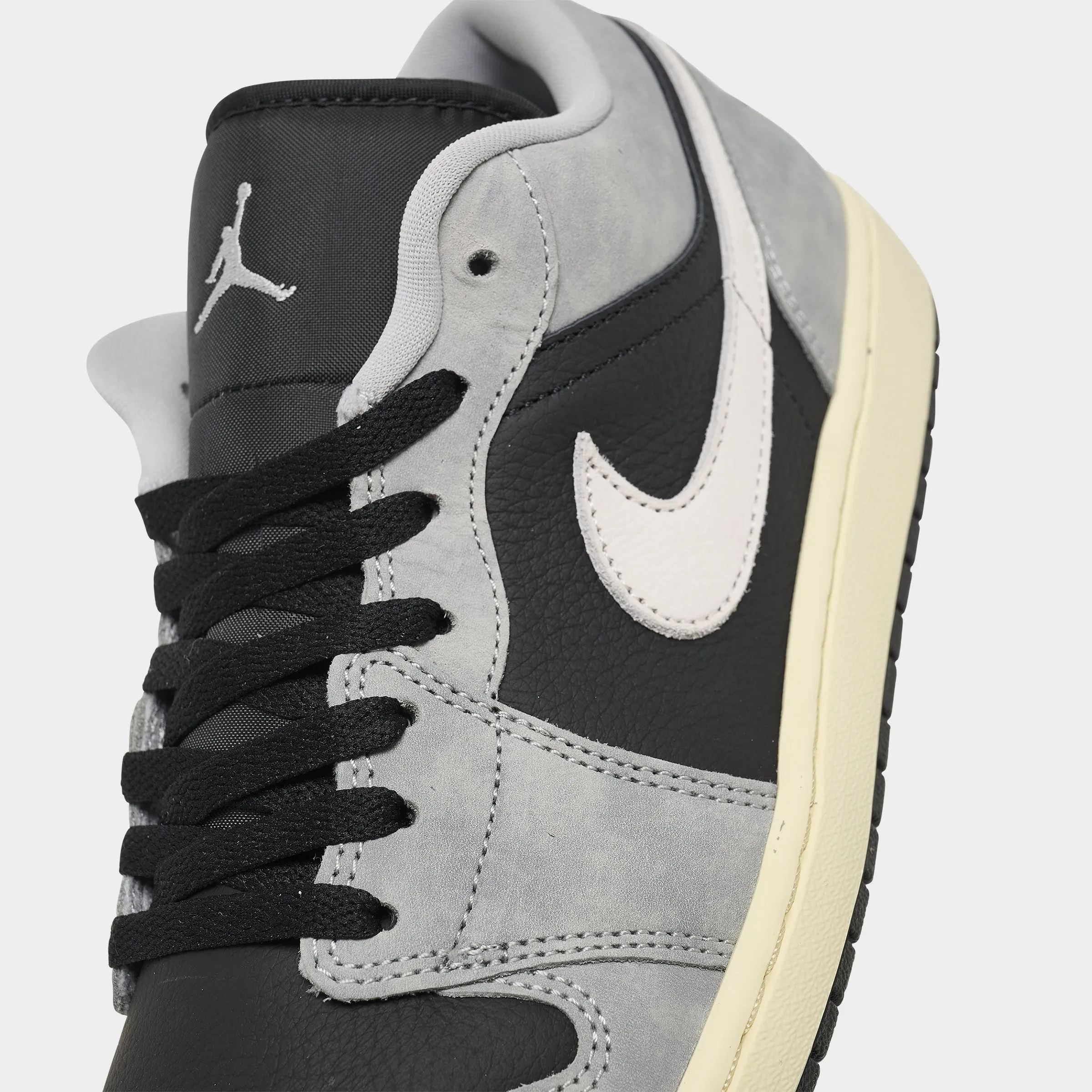 Air Jordan 1 Low SE Light Smoke Grey / Black - Sail Ankle Lock Technology Quick Breakaway